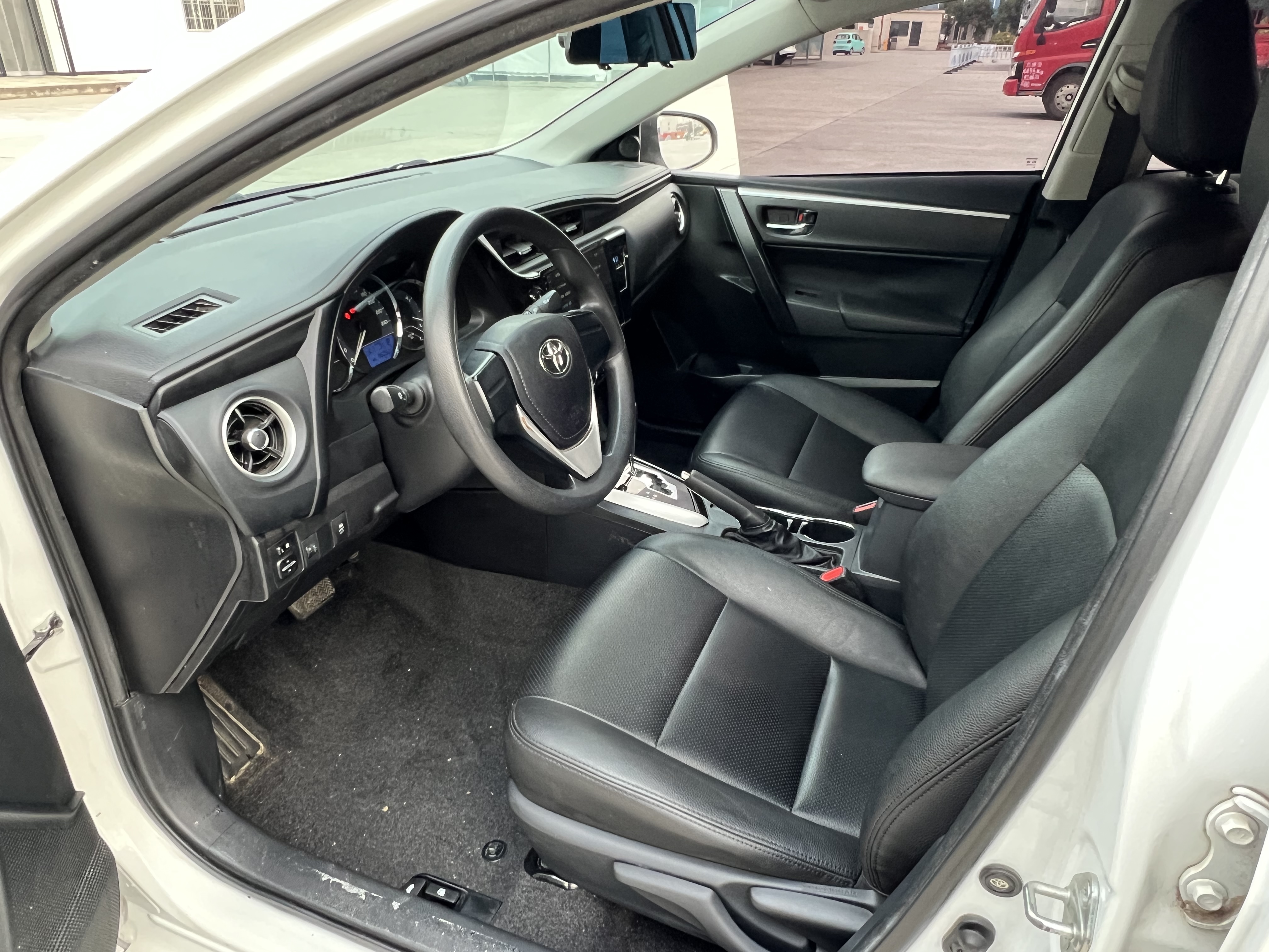 Toyota Corolla 2018 #11 Toyota Corolla 2018 car image #11
