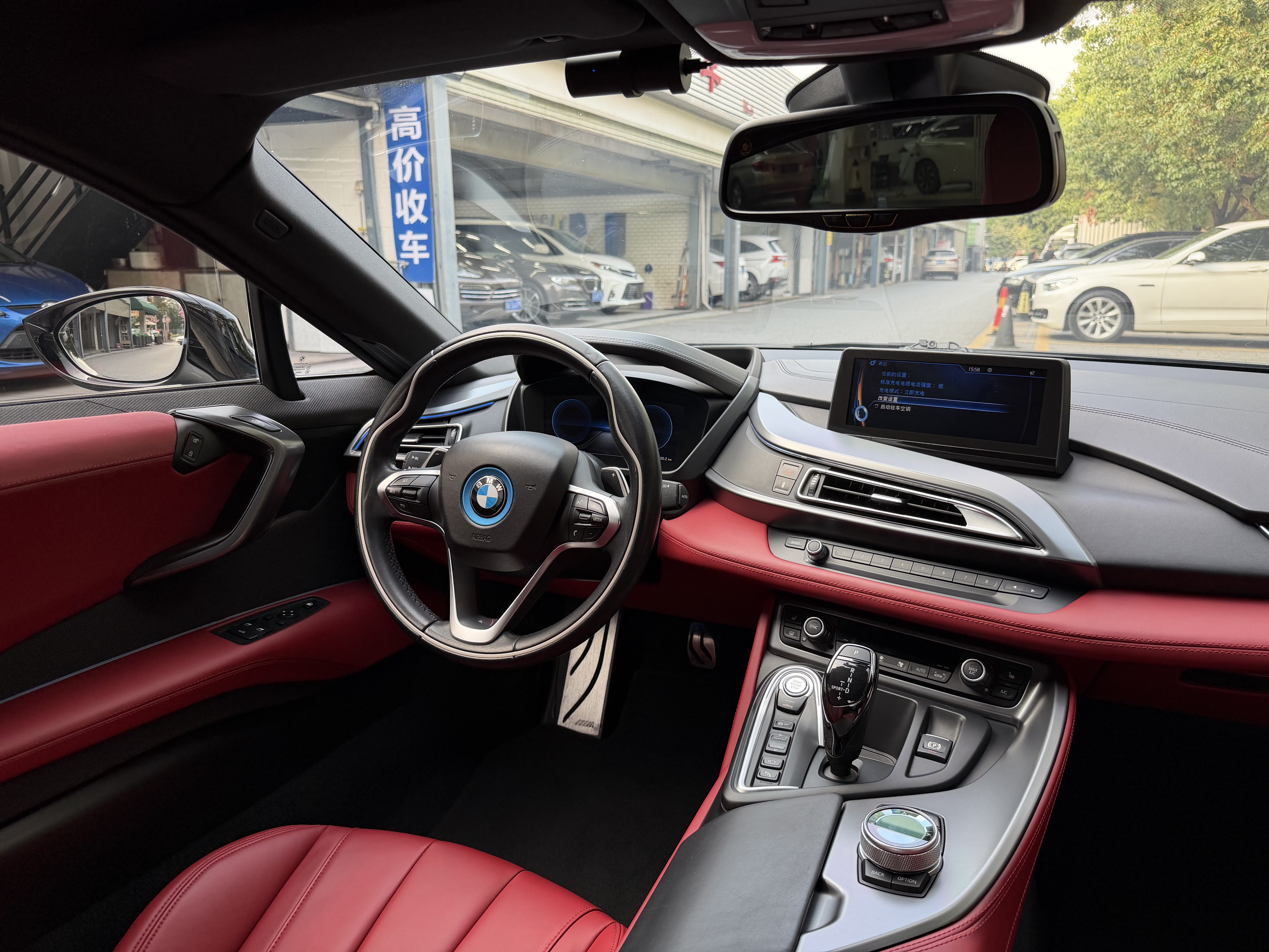 BMW i8 2017 imagen de coche #11