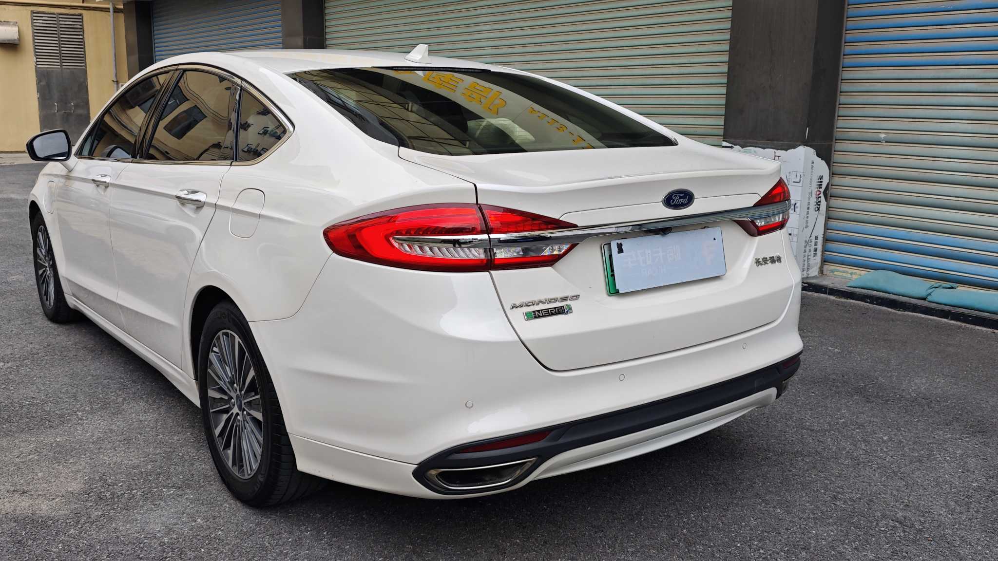 Ford Mondeo New Energy 2018 #11 Ford Mondeo New Energy 2018 صورة سيارة #11