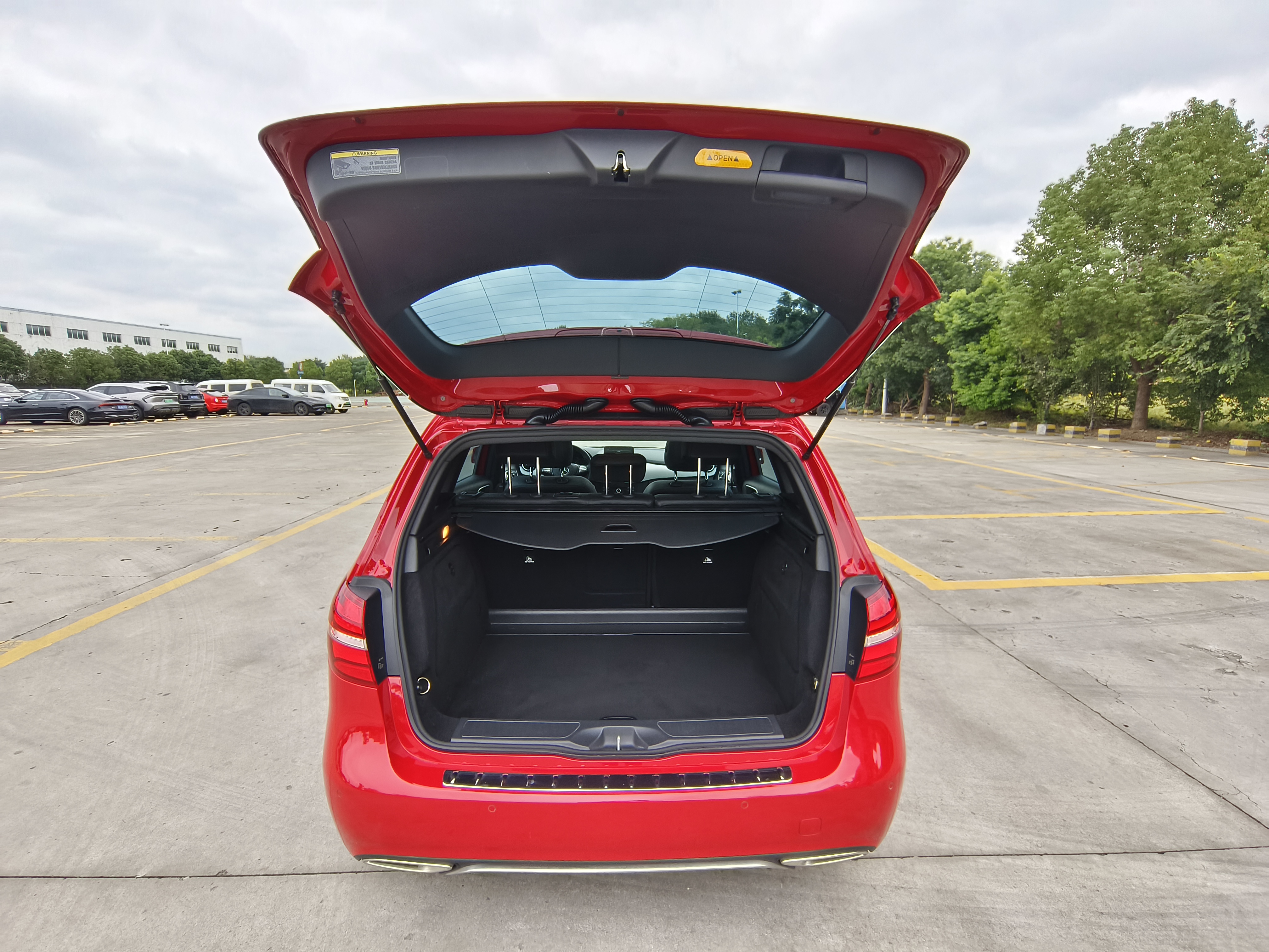 Mercedes-Benz B Class 2018 car image #11