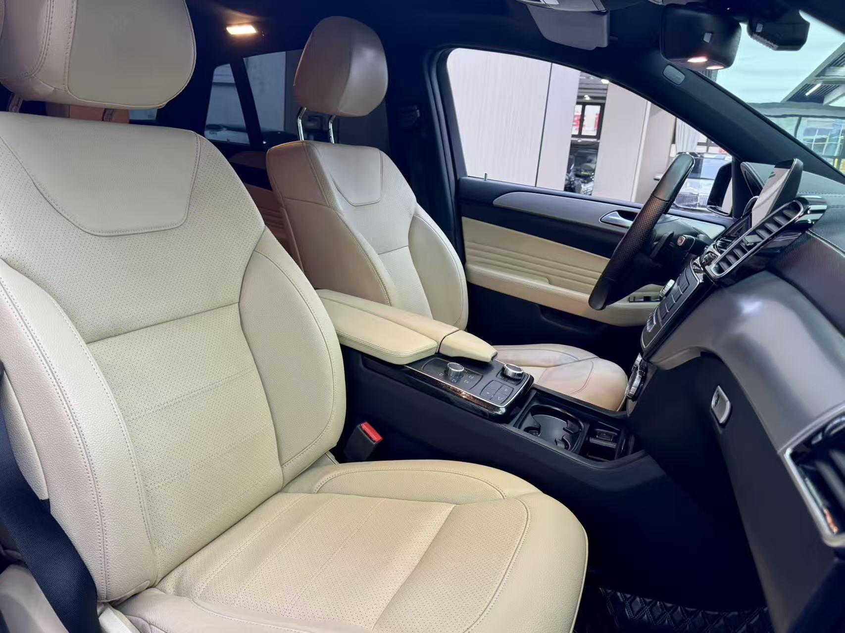 Mercedes-Benz GLE Coupe 2019 #11 Mercedes-Benz GLE Coupe 2019 car image #11