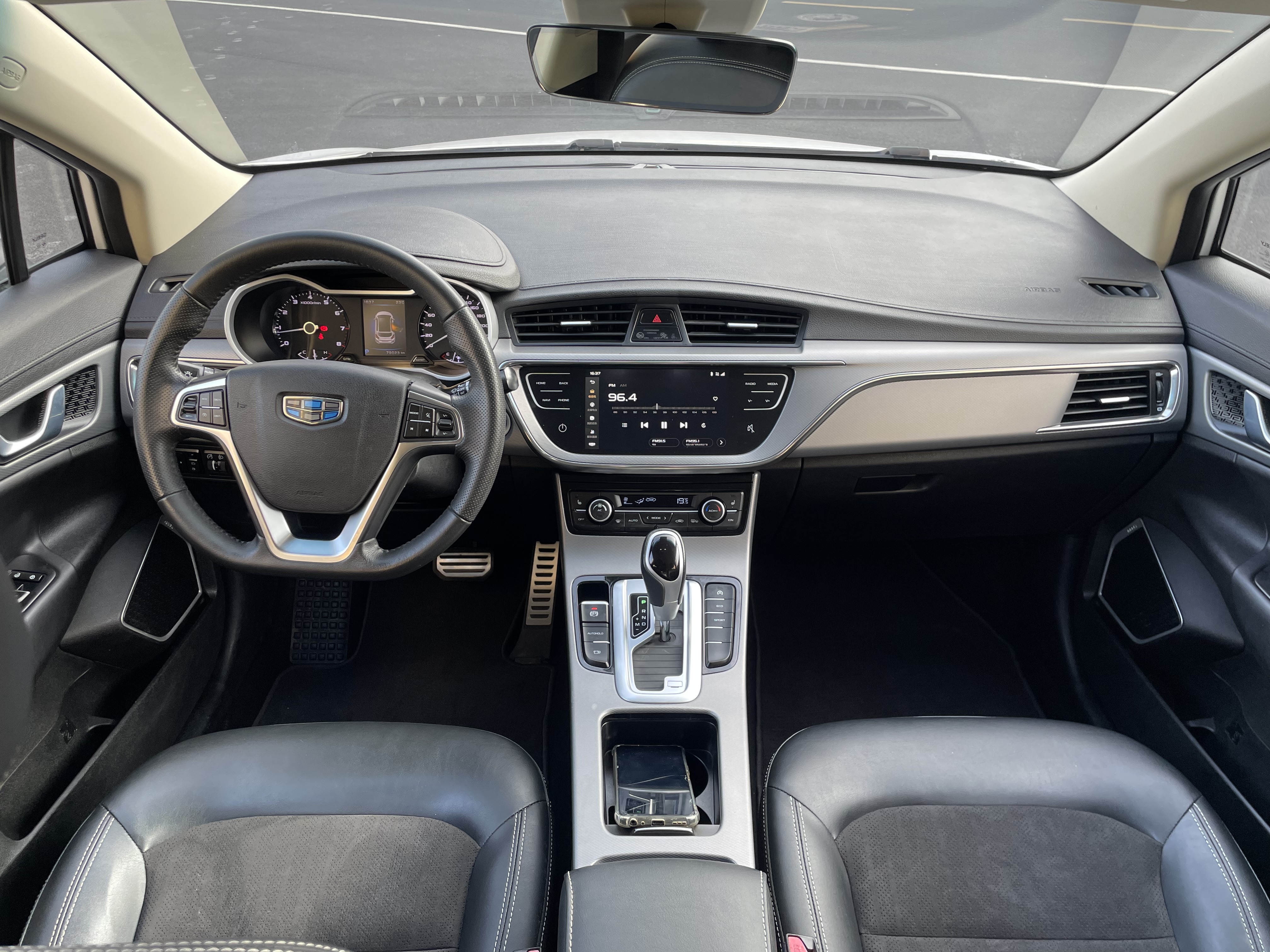 GEELY Emgrand GS 2018 #11 GEELY Emgrand GS 2018 car image #11