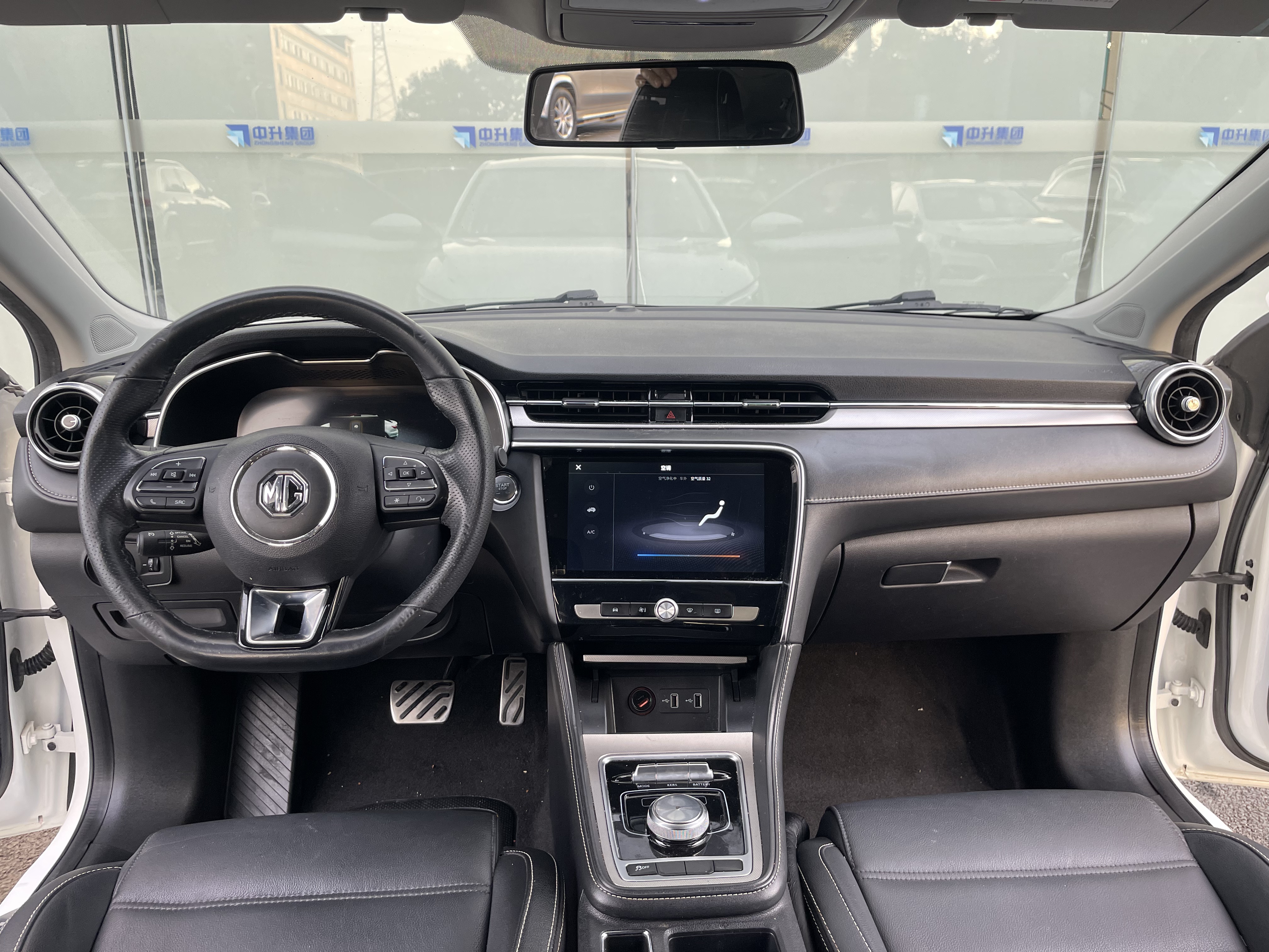 MG 6 New Energy 2018 car image #11