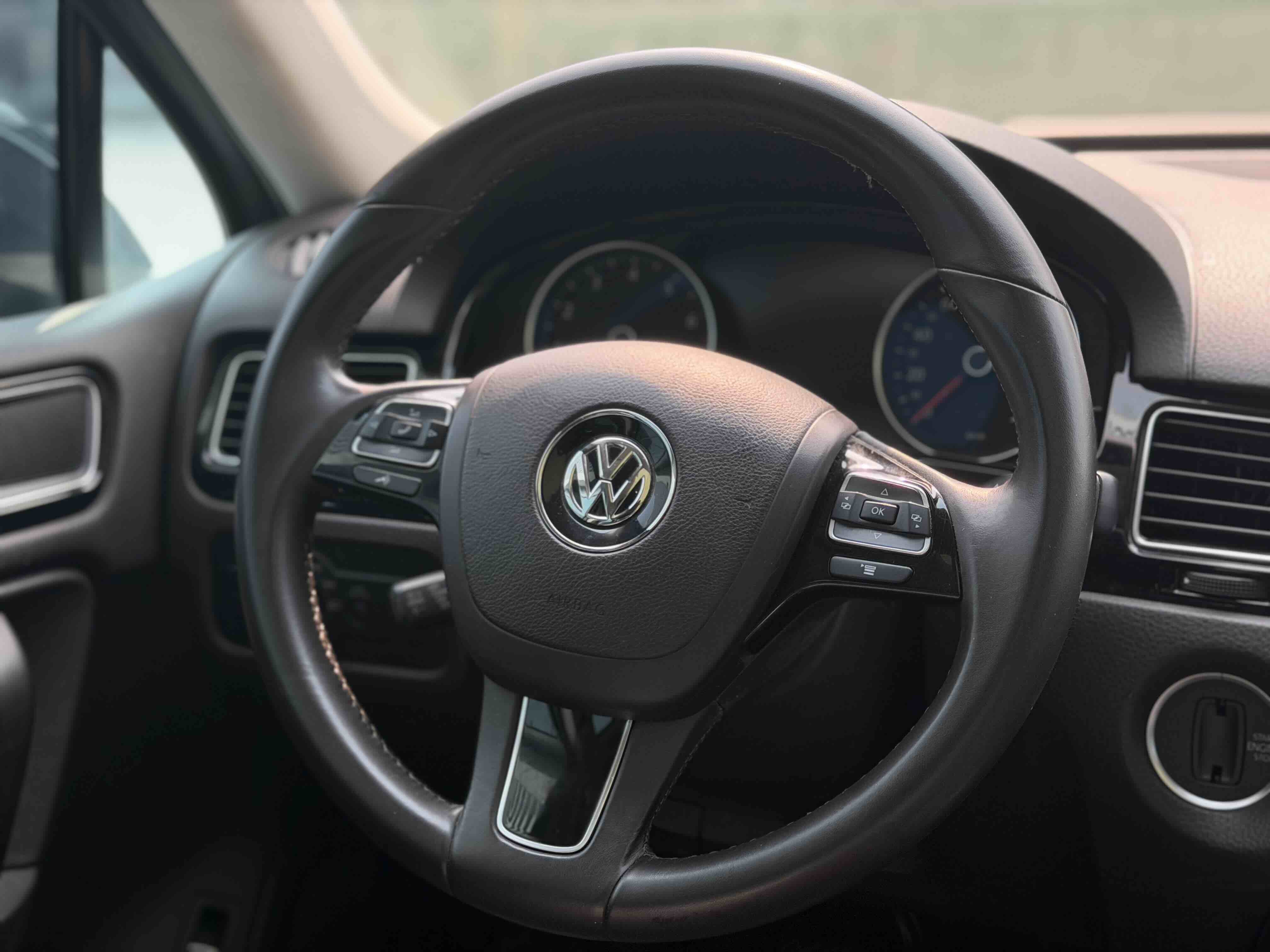 Volkswagen Touareg 2018 immagine di auto #11