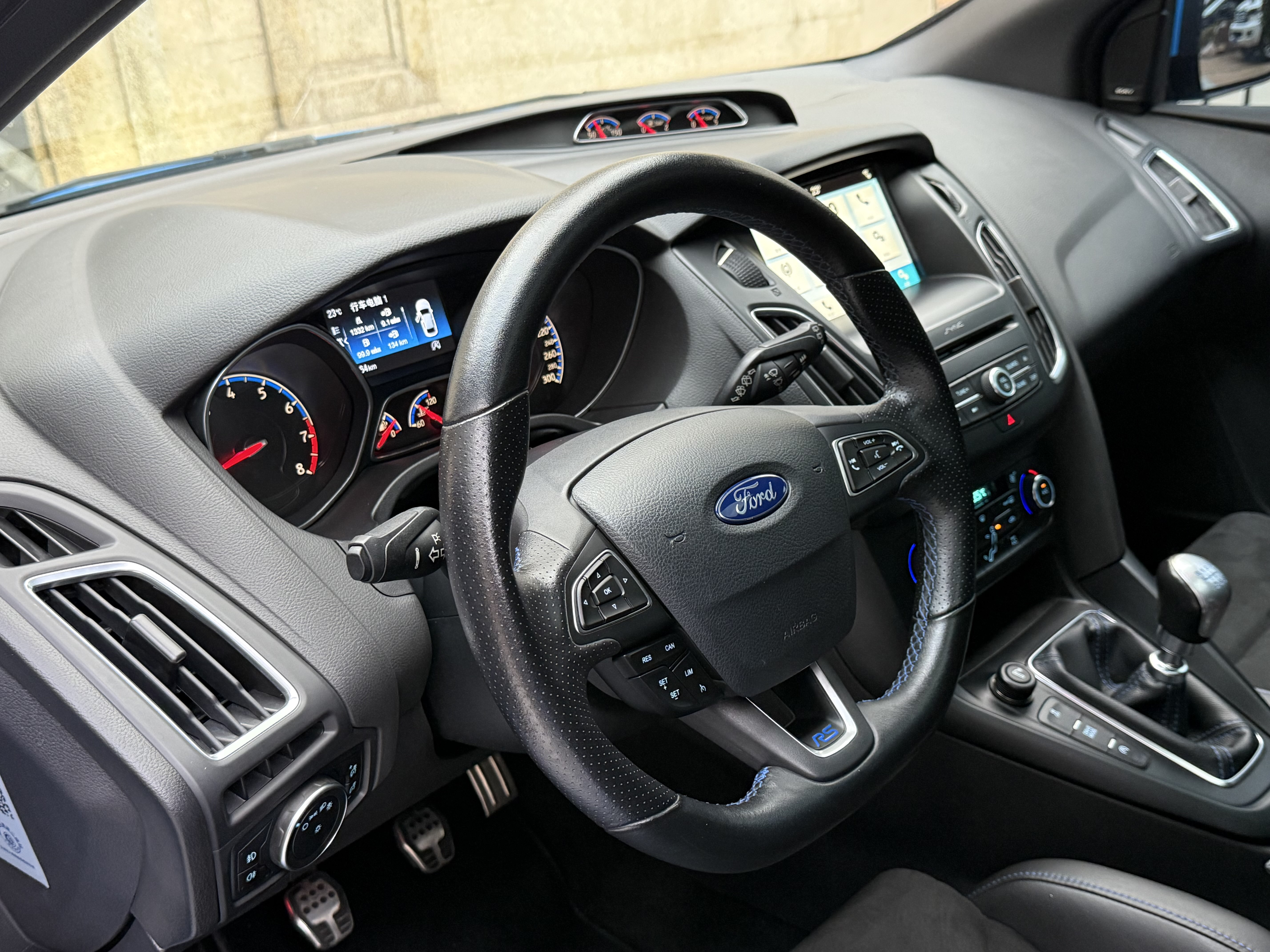 Ford Focus (Imported) 2018 car image #11