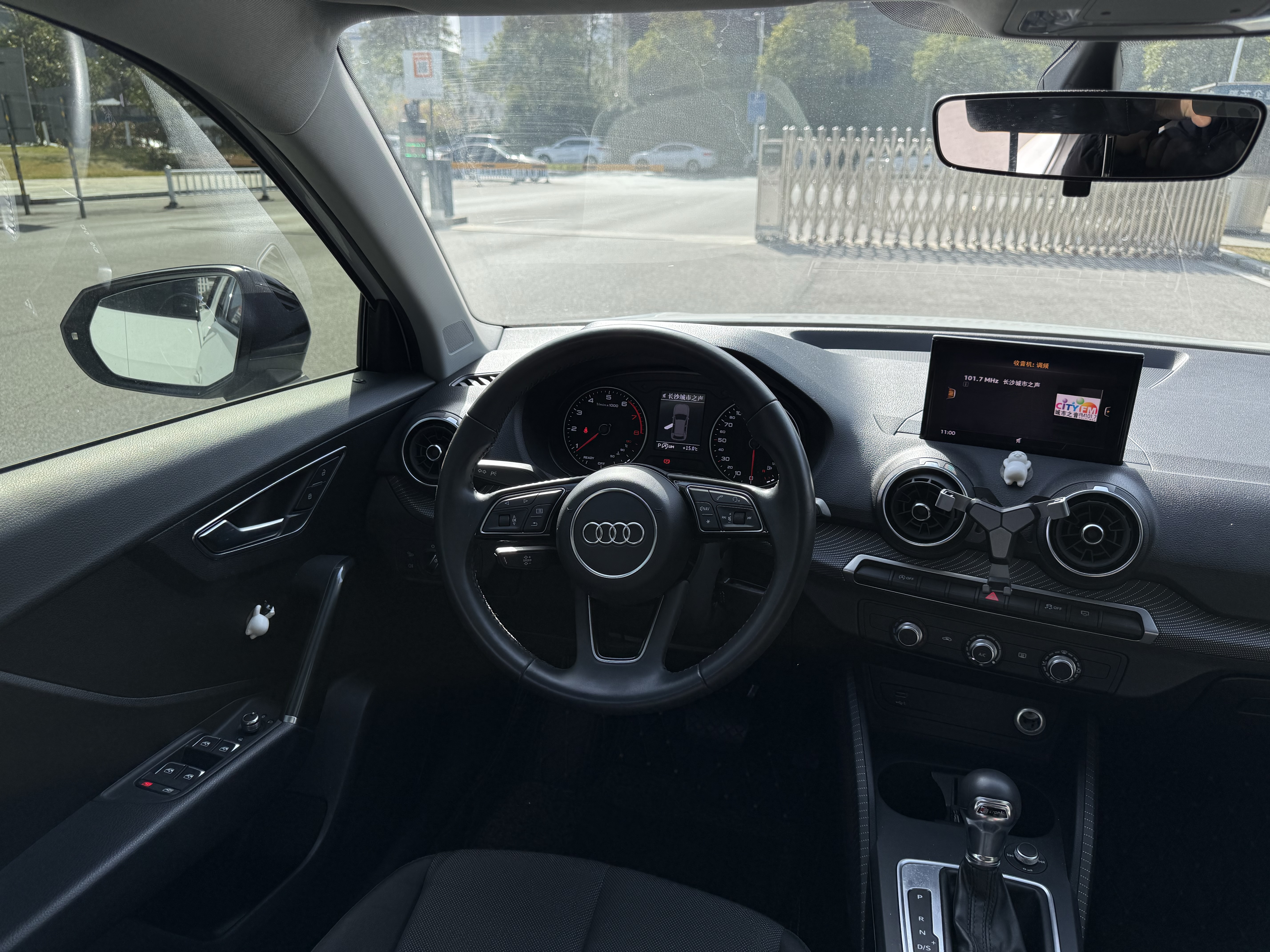Audi Q2L 2019 #11 Audi Q2L 2019 car image #11
