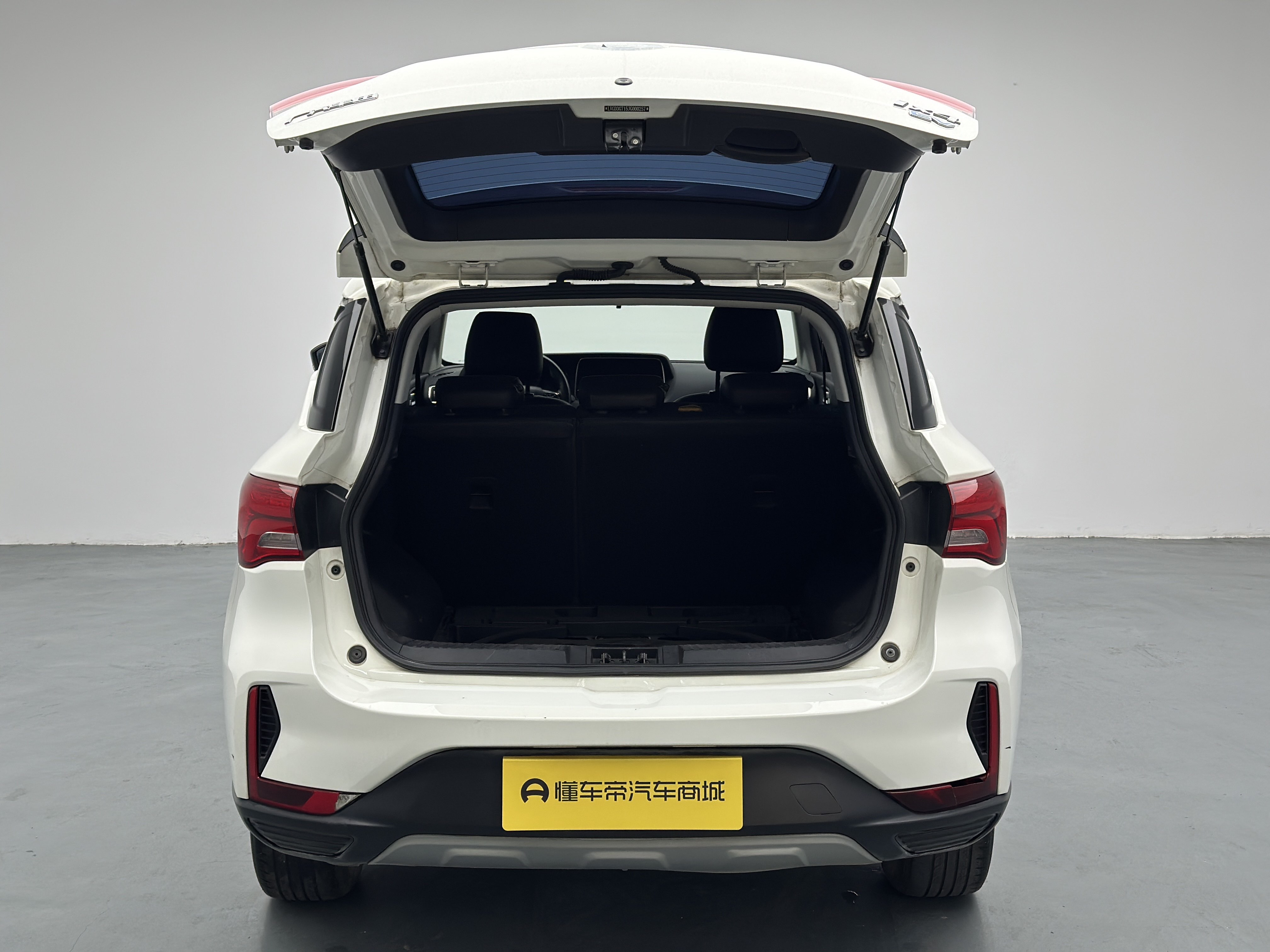 GAC ix4 2018 #11 GAC ix4 2018 car image #11