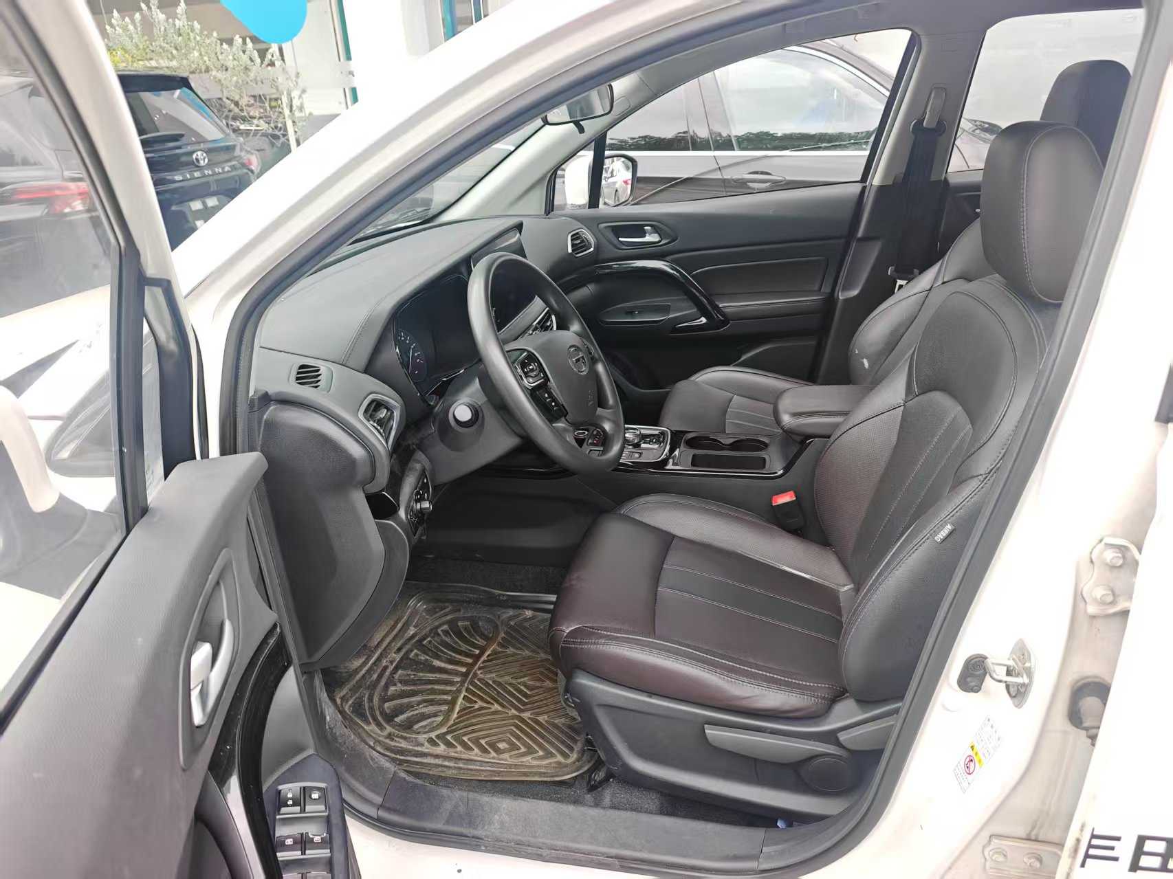 GAC ix4 2018 immagine di auto #11