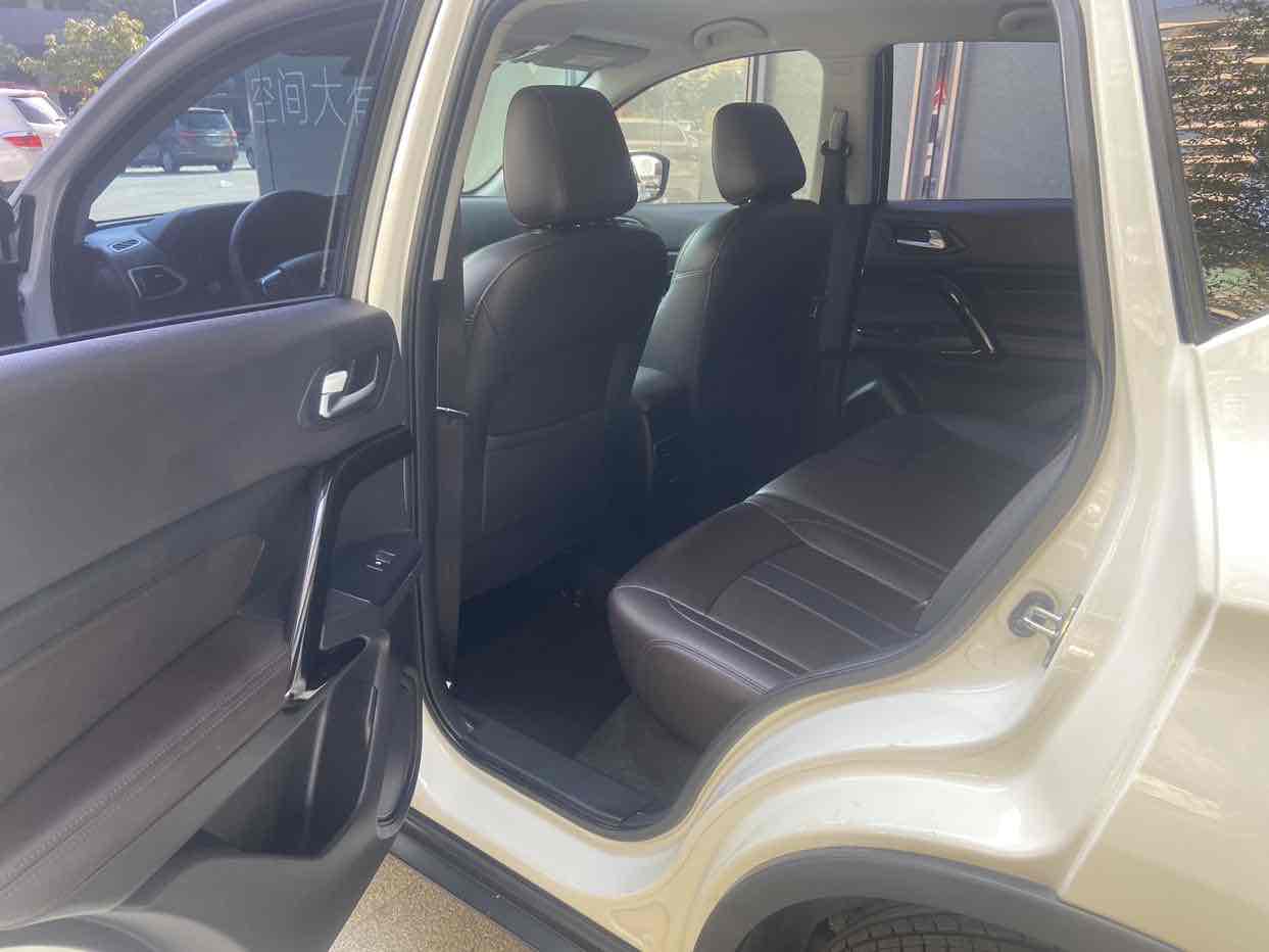 GAC ix4 2019 car image #11