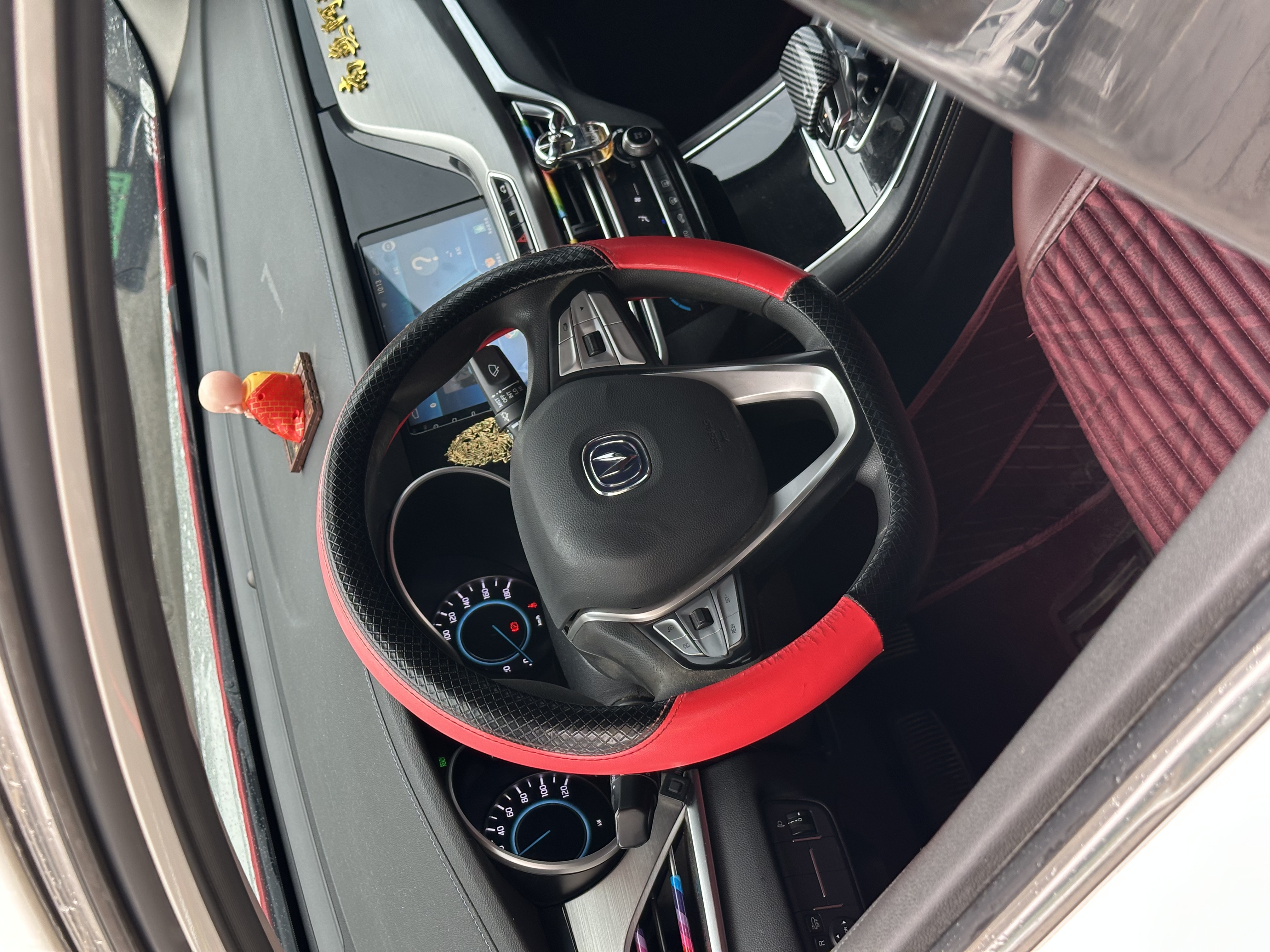 Changan Eado EV 2019 #11 Changan Eado EV 2019 car image #11