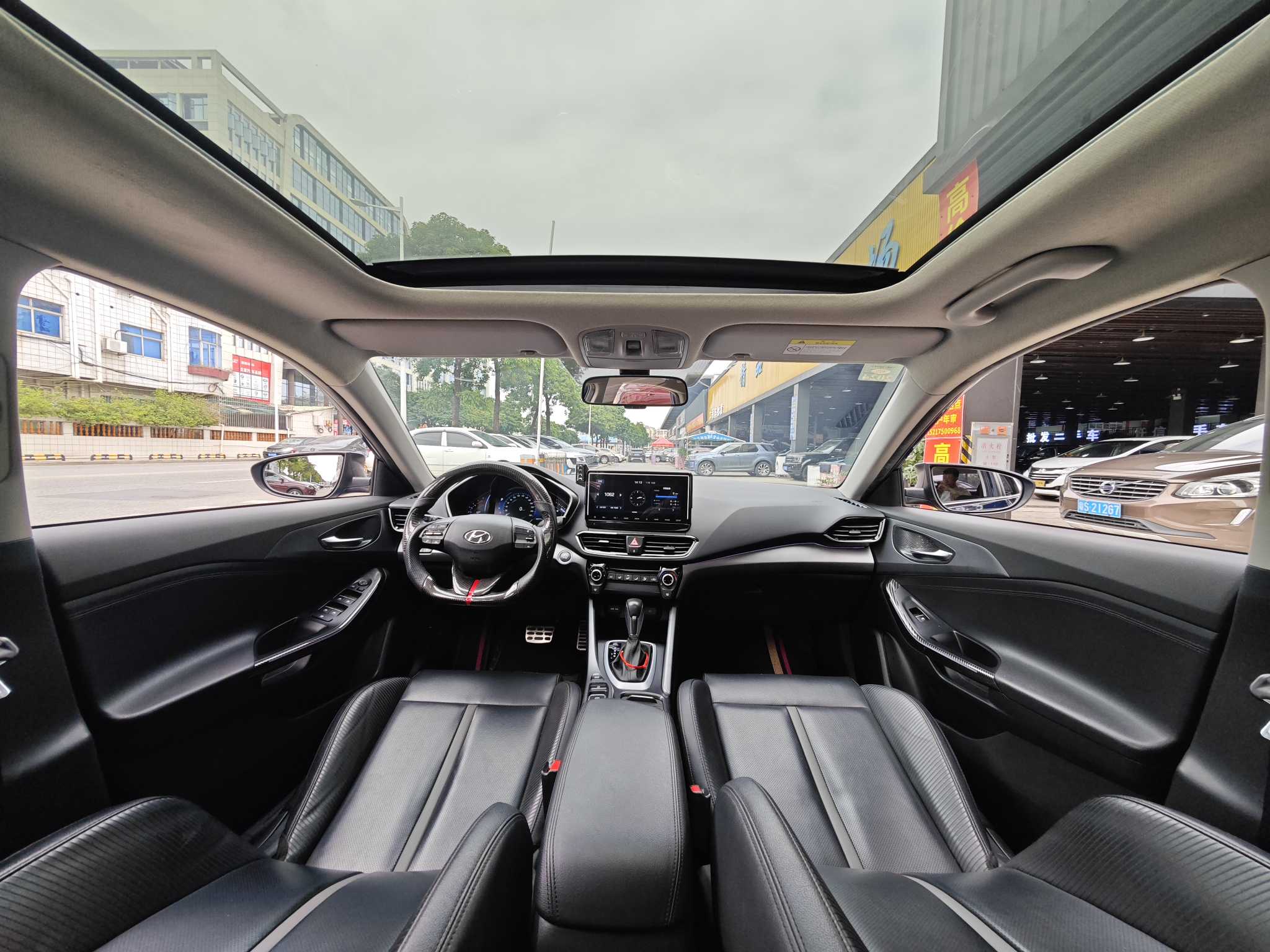 Hyundai Lafesta 2020 car image #11