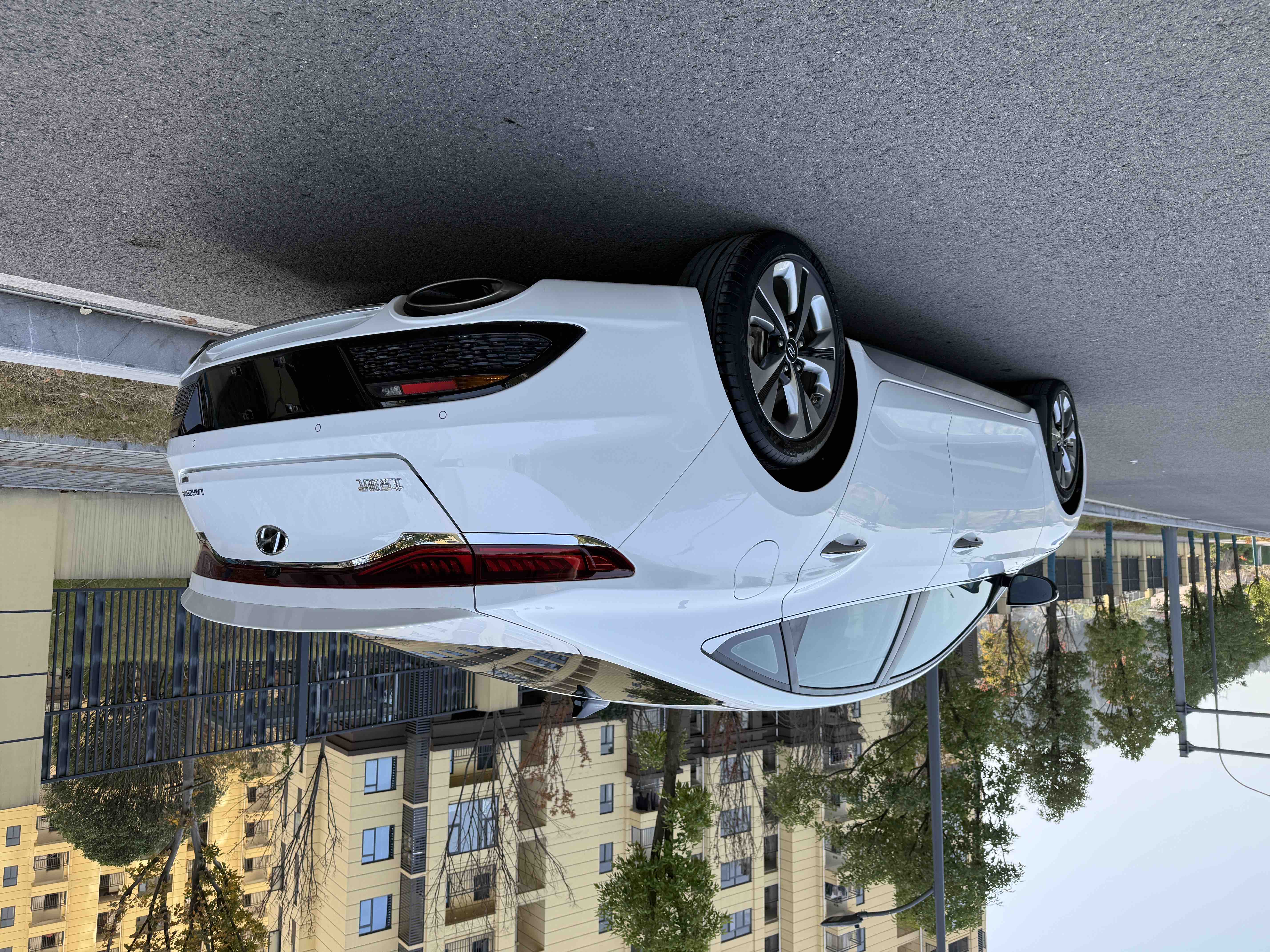 Hyundai Lafesta 2020 car image #11