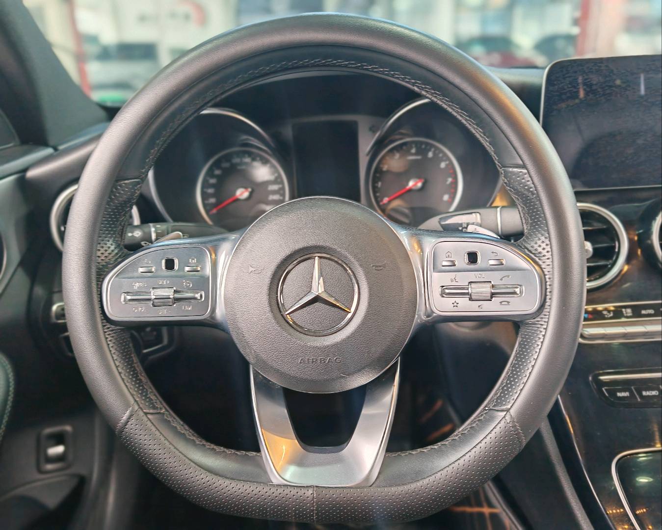 Mercedes-Benz C Class 2019 car image #11