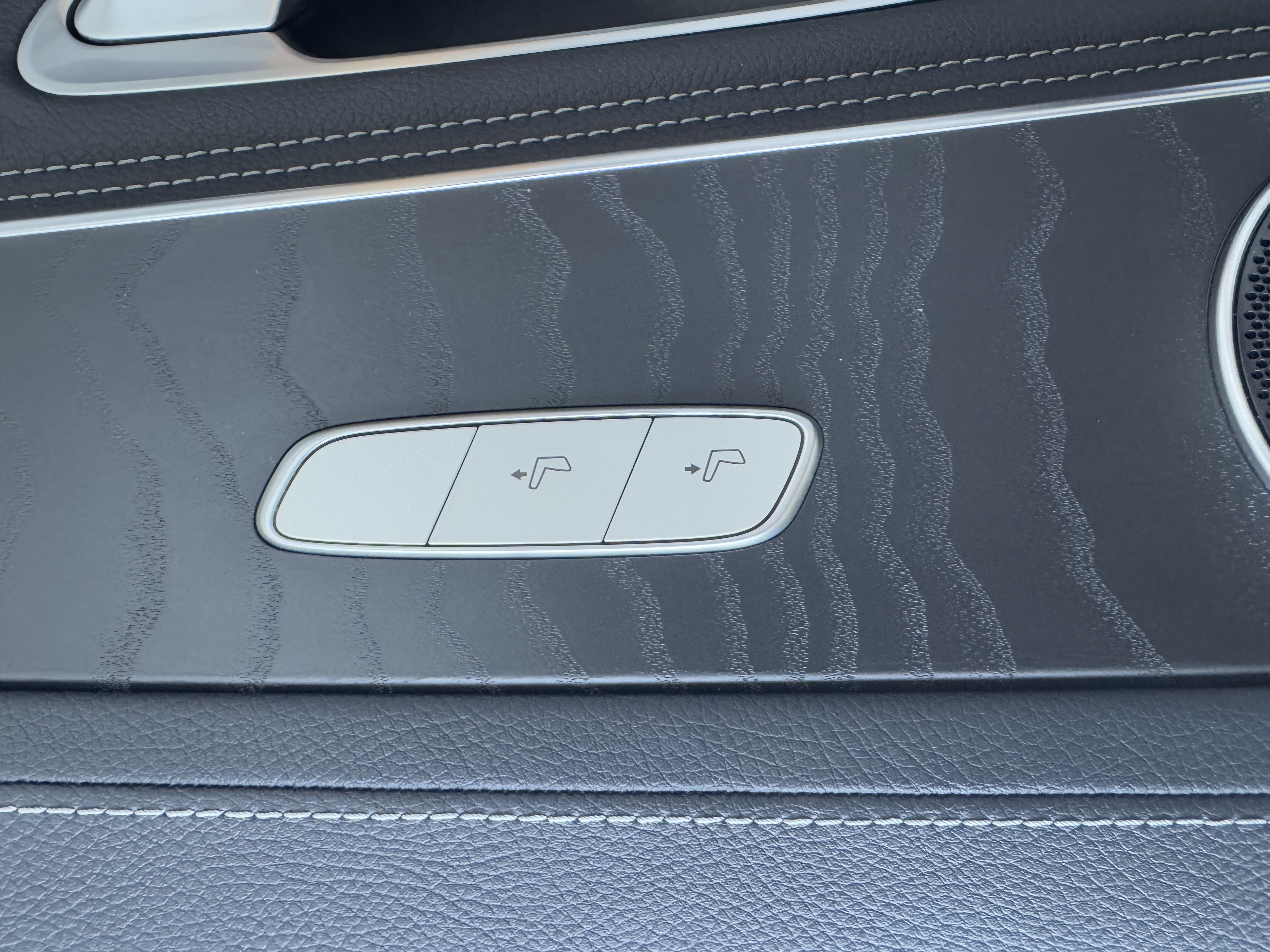 Mercedes-Benz C Class 2018 #11 Mercedes-Benz C Class 2018 car image #11