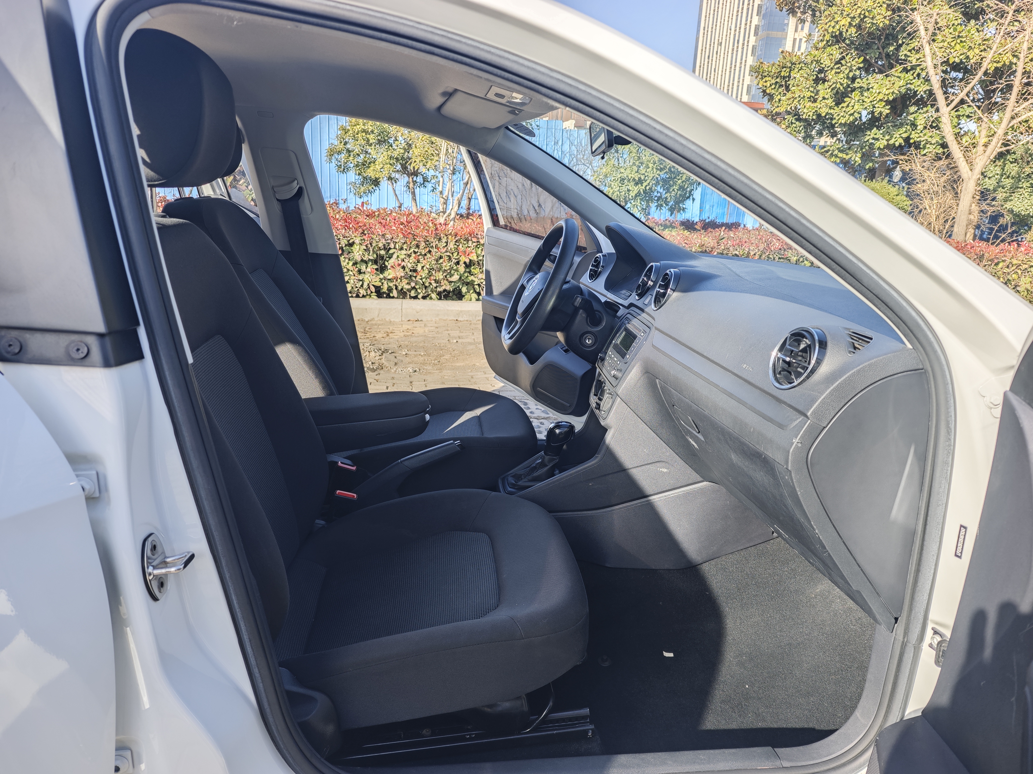 Volkswagen Jetta 2019 immagine di auto #11