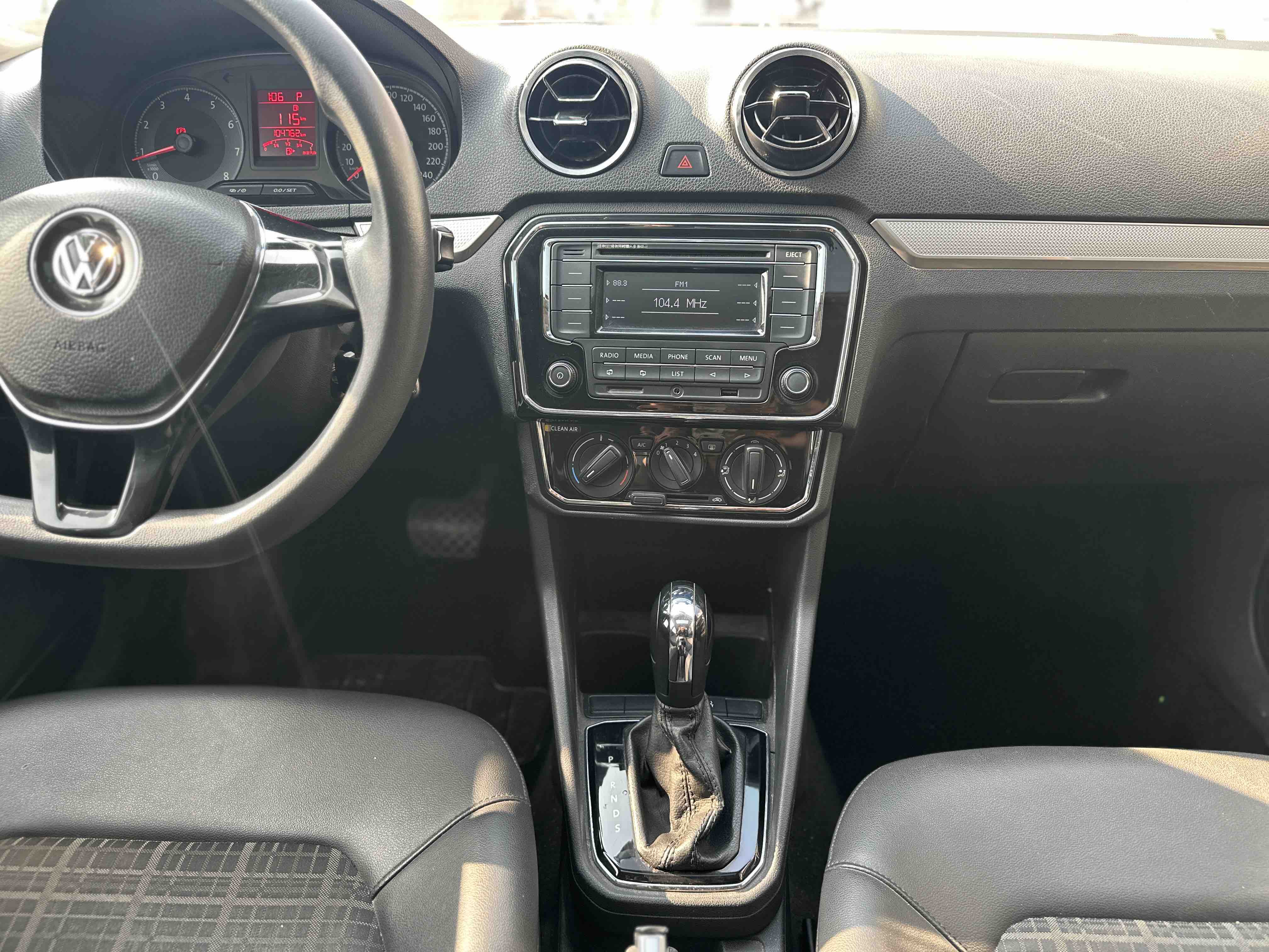 Jetta Jetta 2018 #11 Jetta Jetta 2018 car image #11