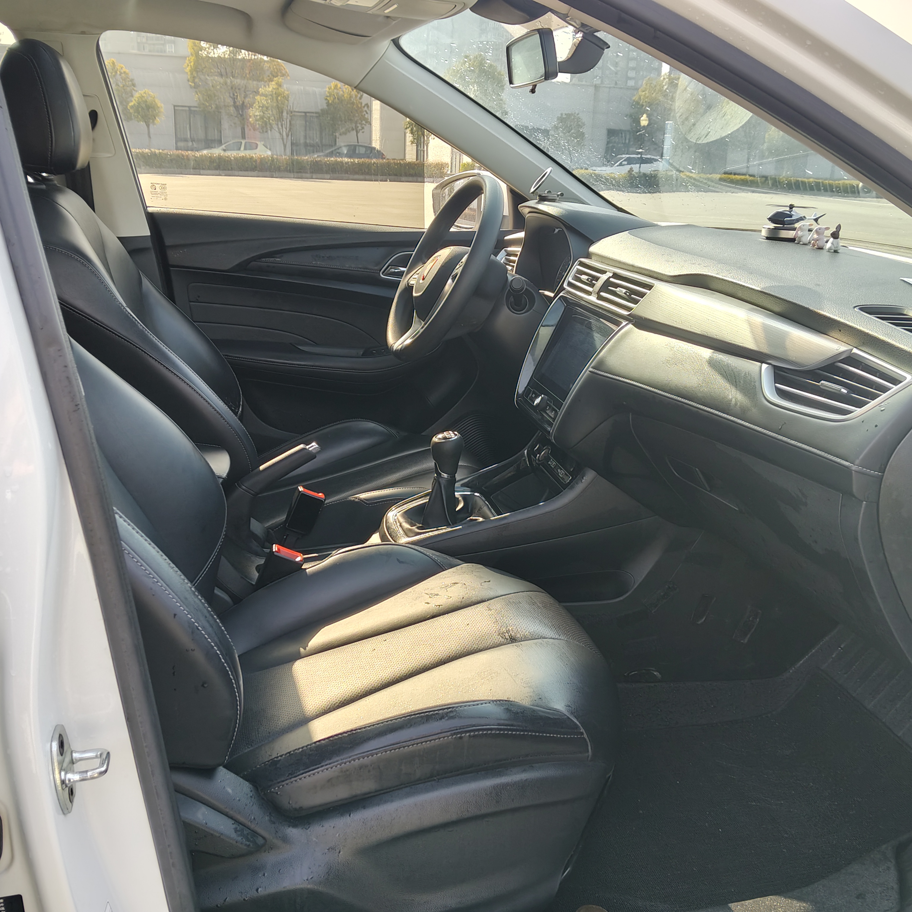 Roewe i5 2018 #11 Roewe i5 2018 car image #11