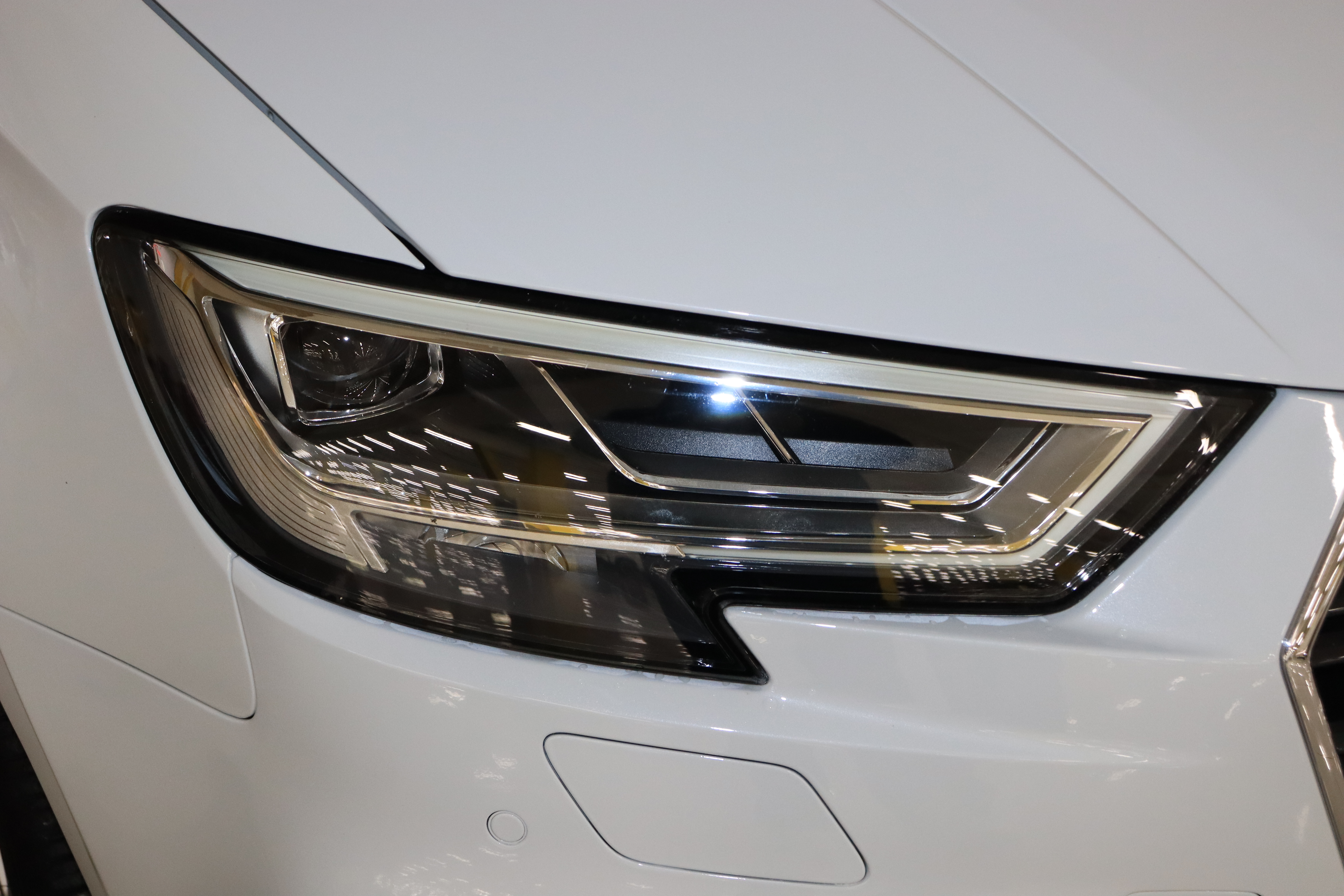 Audi A3 2019 car image #11