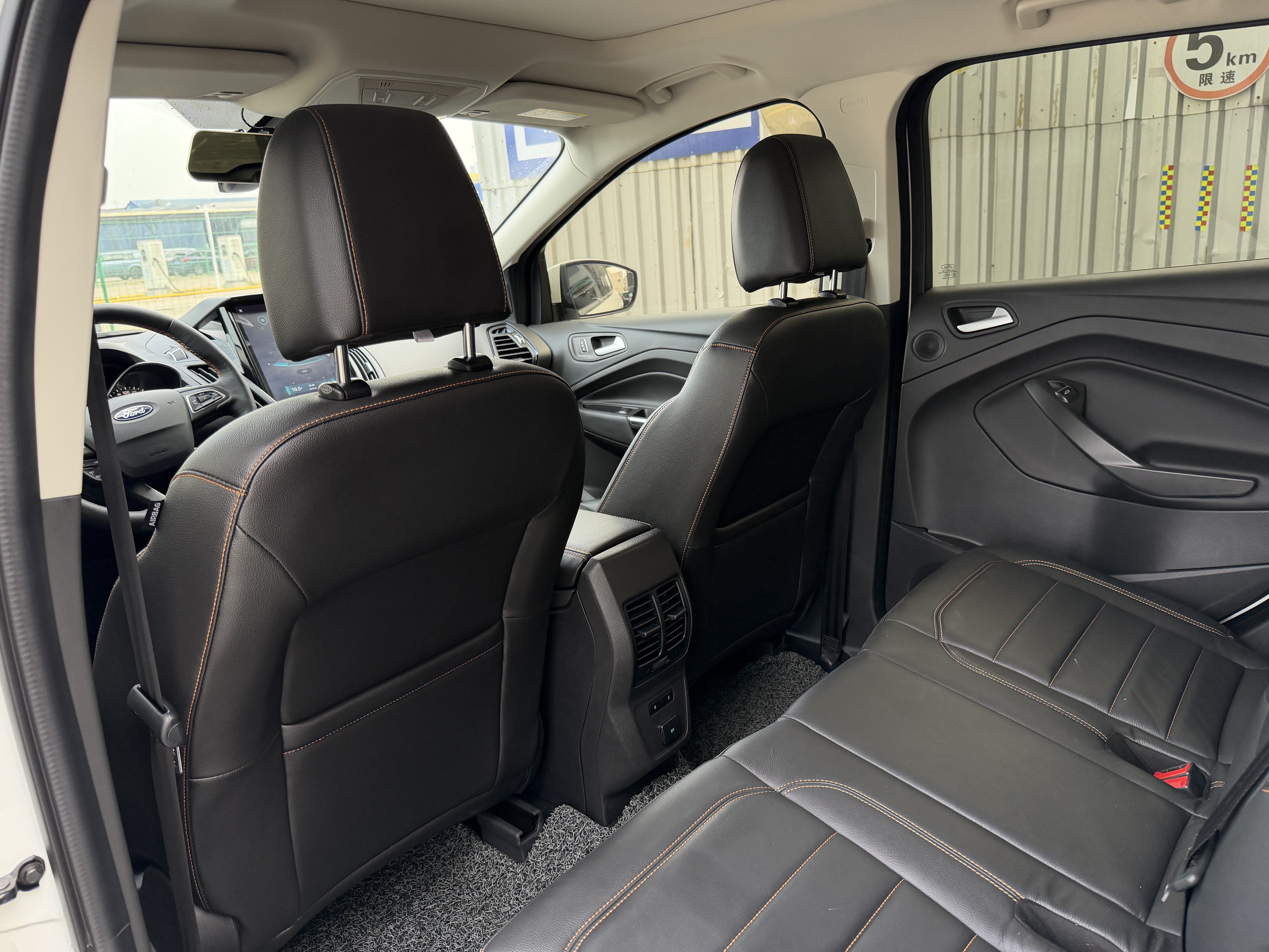 Ford Kuga 2019 #11 Ford Kuga 2019 car image #11