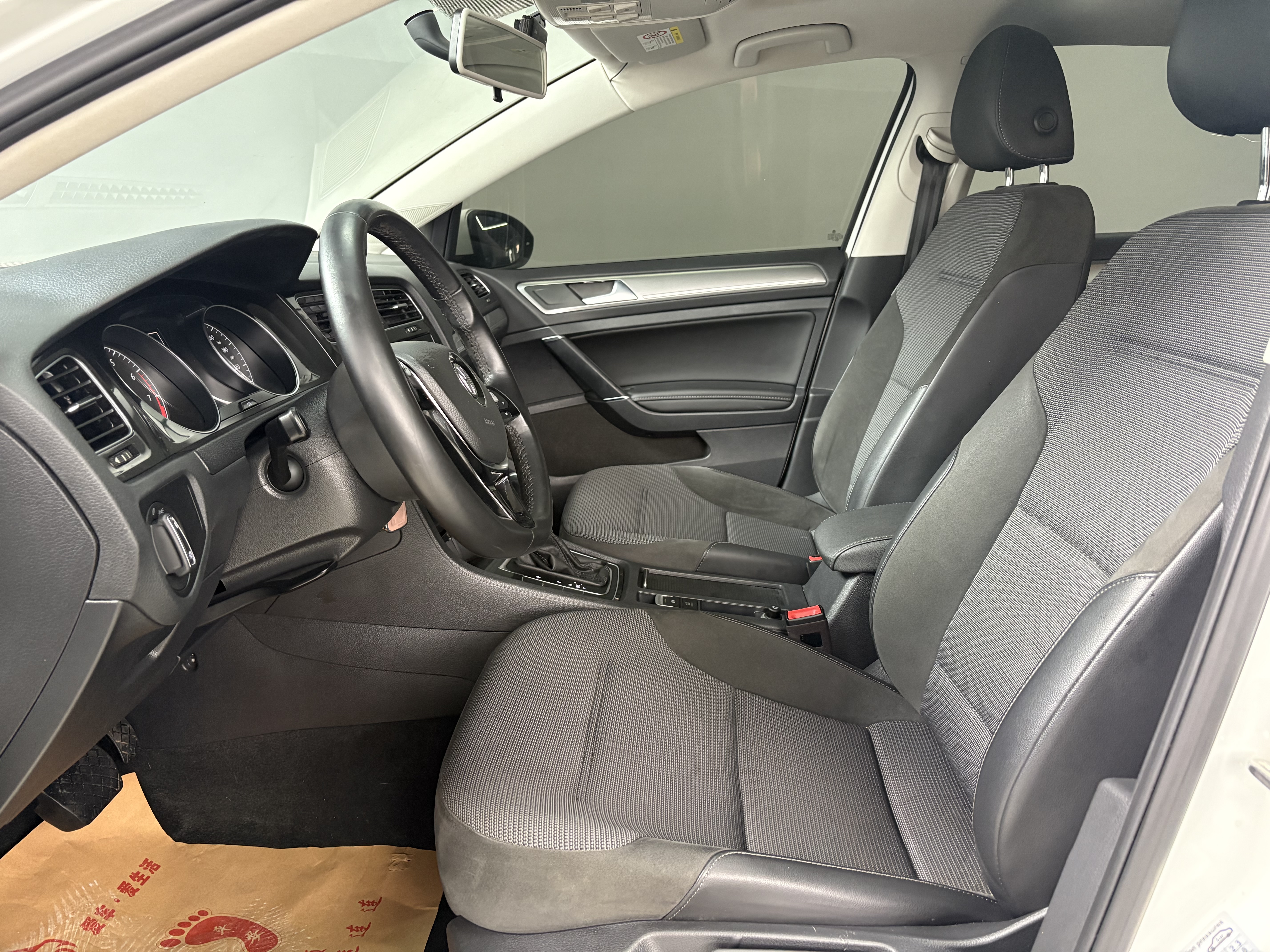 Volkswagen Golf 2019 immagine di auto #11