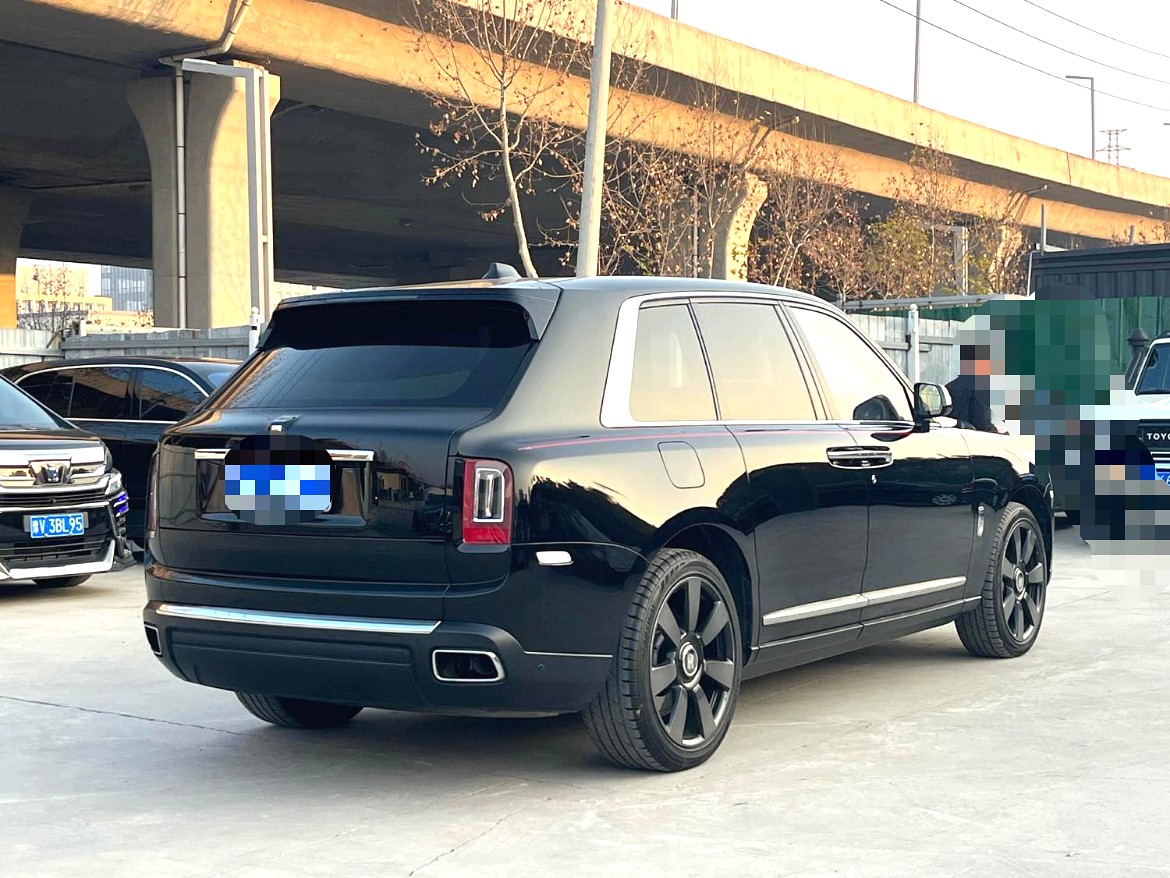 Volkswagen Cullinan 2019 car image #11
