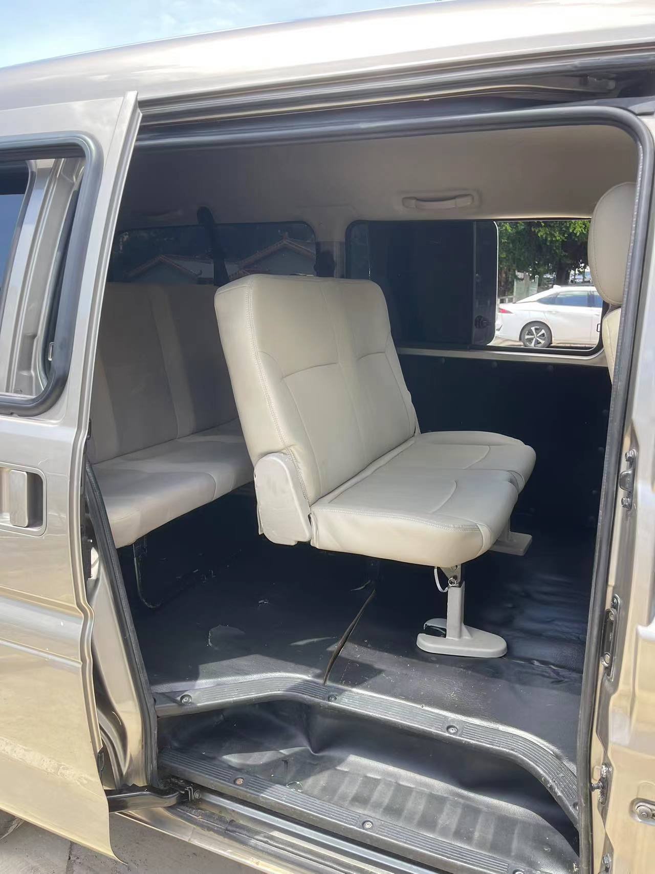 Forthing M6 2020 immagine di auto #11