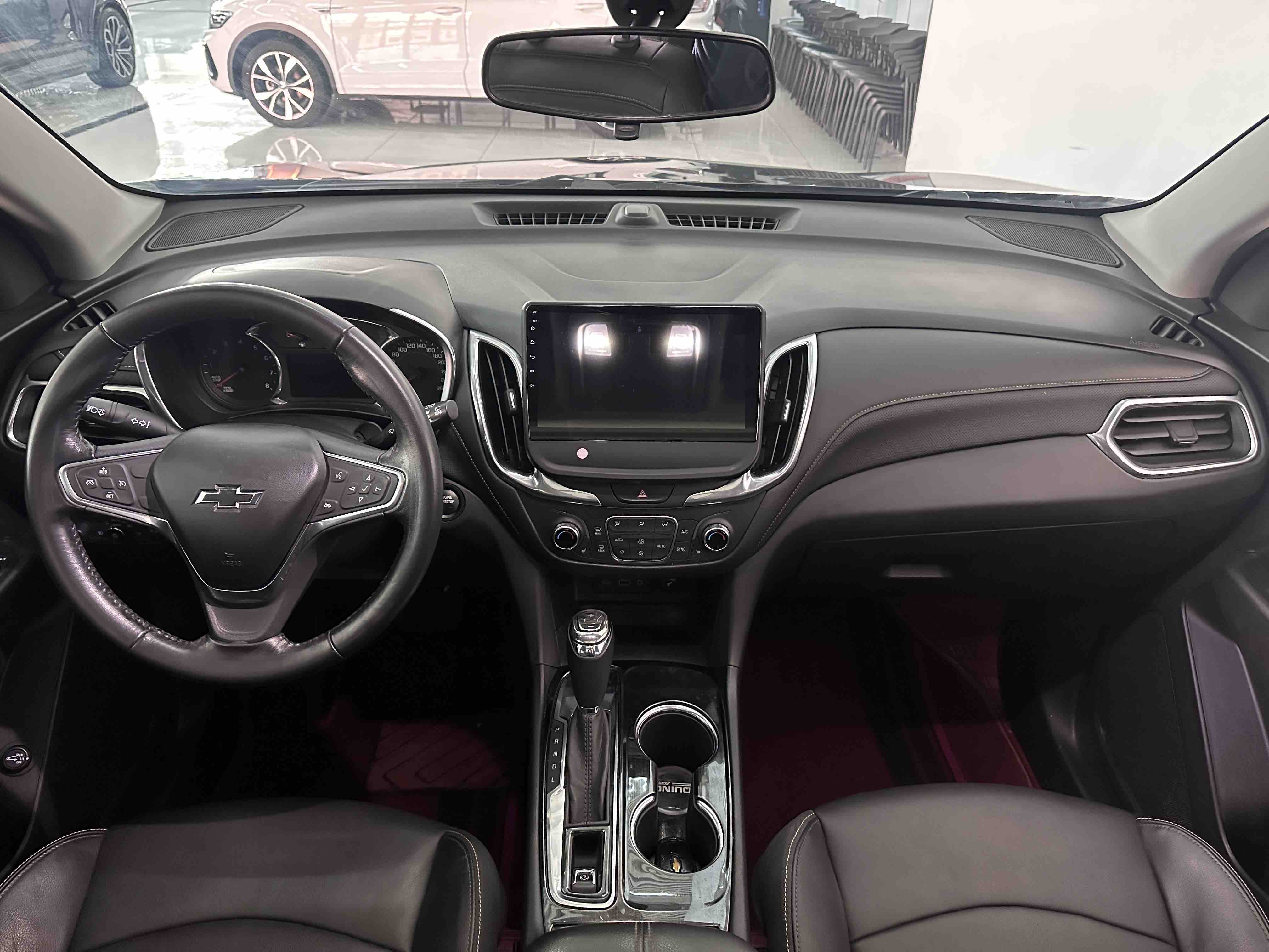 Chevrolet Equinox 2020 car image #11