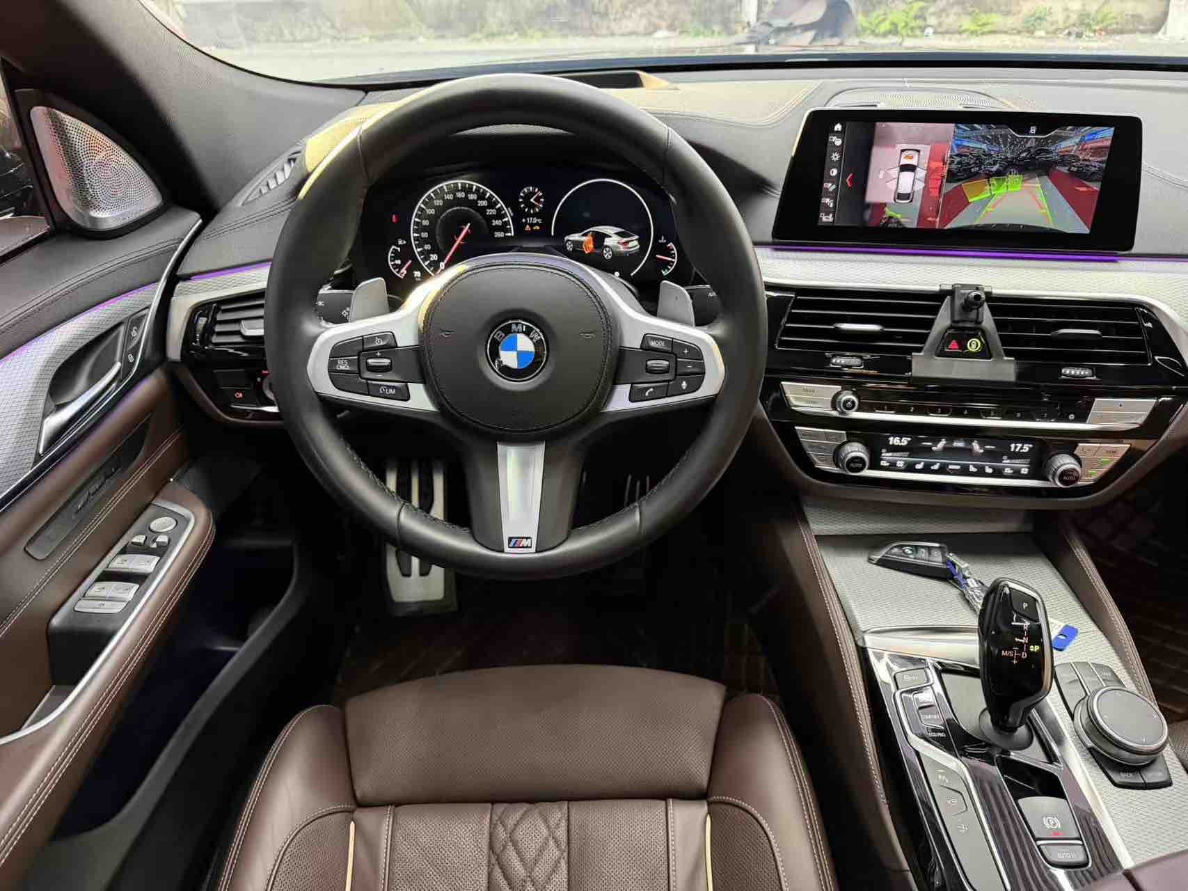 BMW 6 Series GT 2019 car image #11