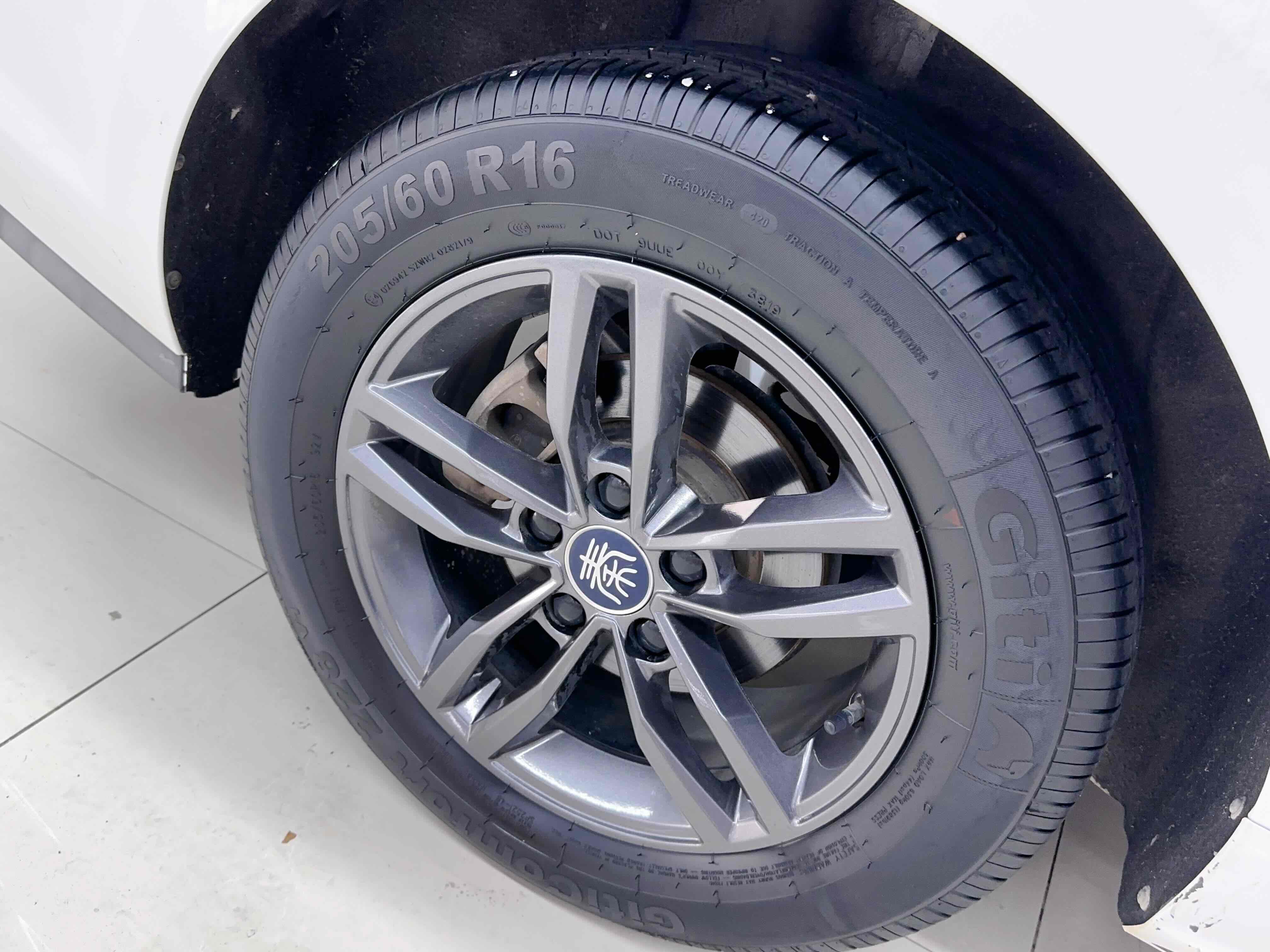 BYD Qin Pro 2019 #11 BYD Qin Pro 2019 car image #11