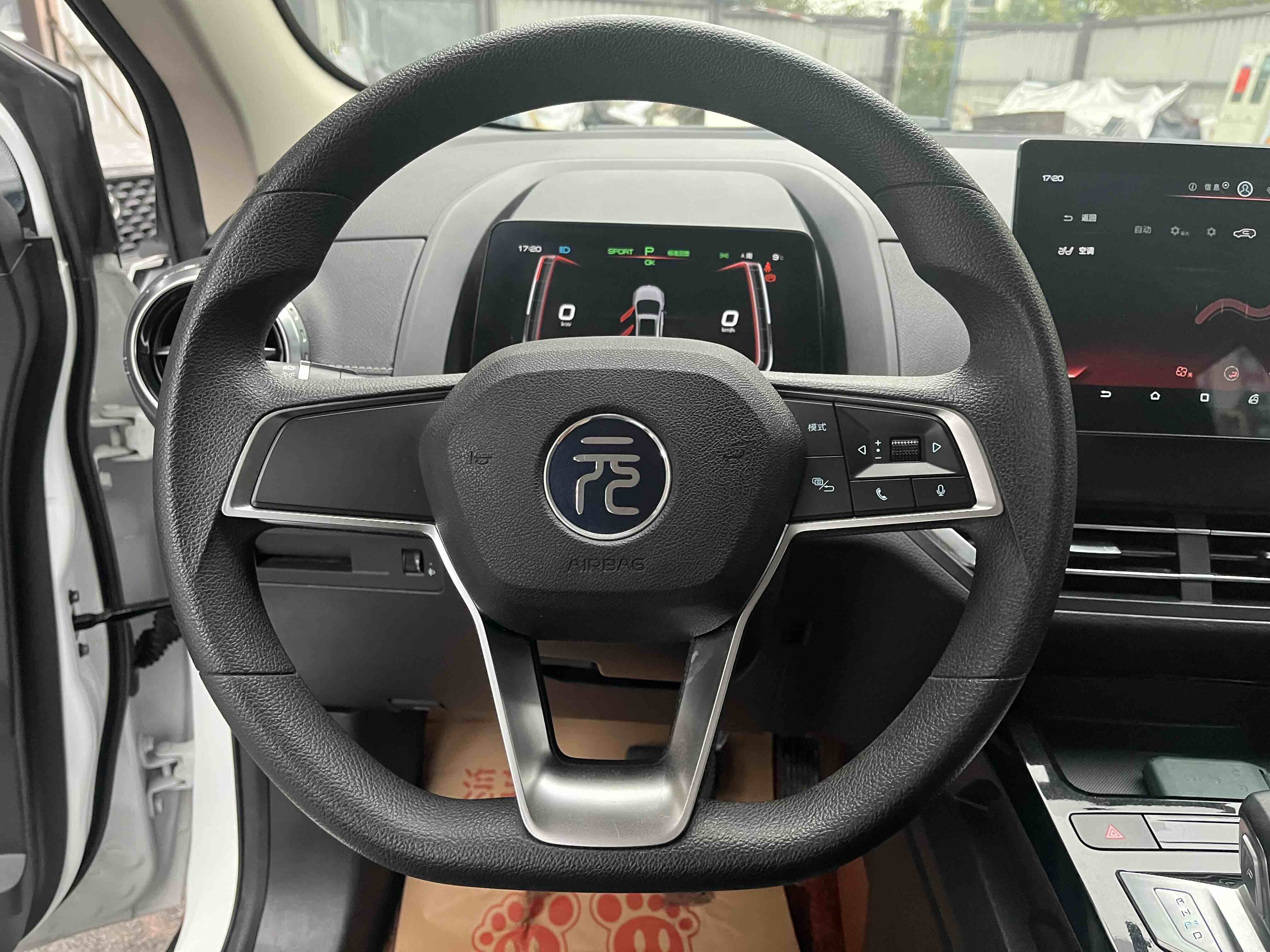 BYD Yuan New Energy 2020 car image #11