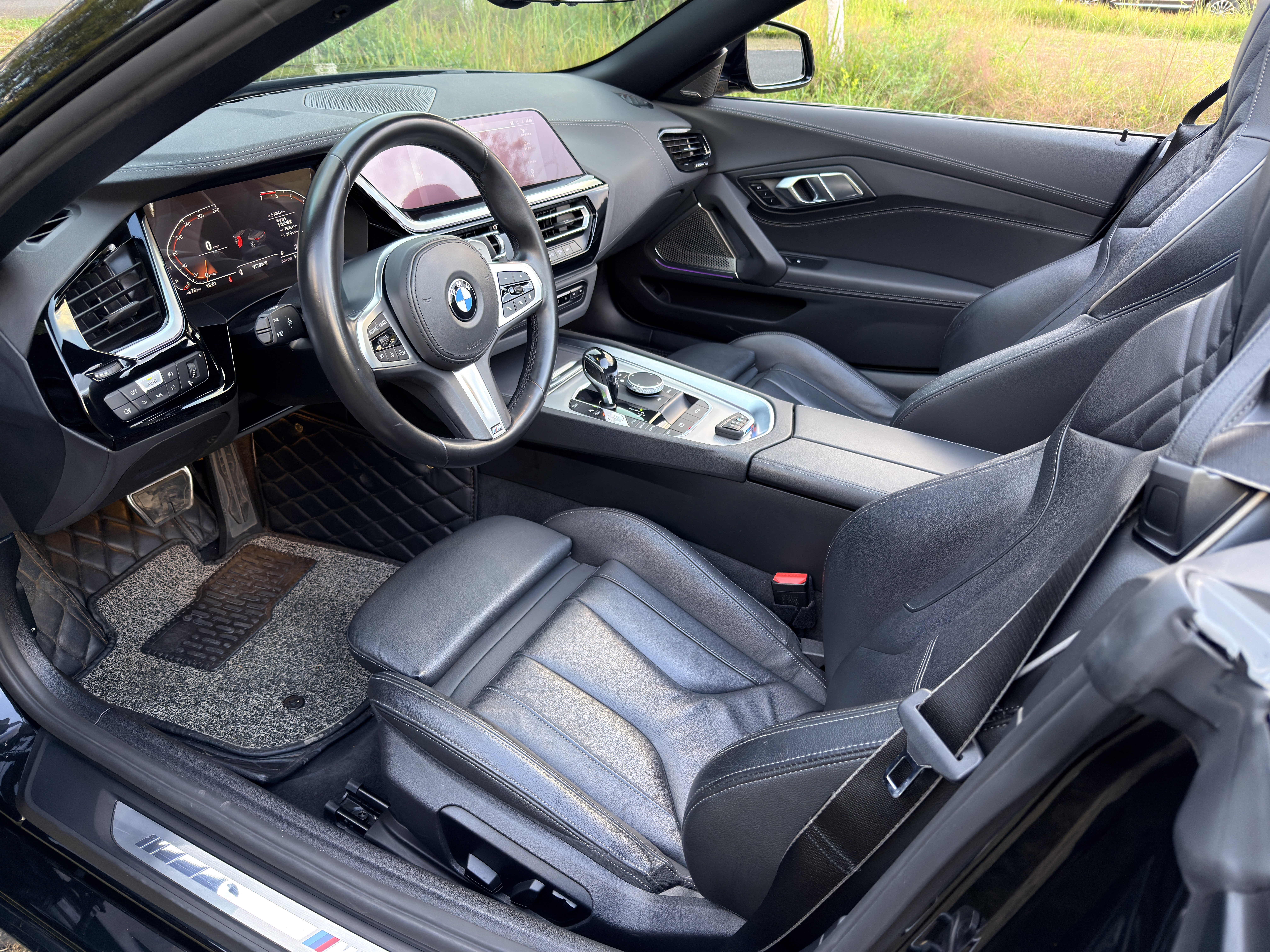 BMW Z4 M40i 2021 car image #11