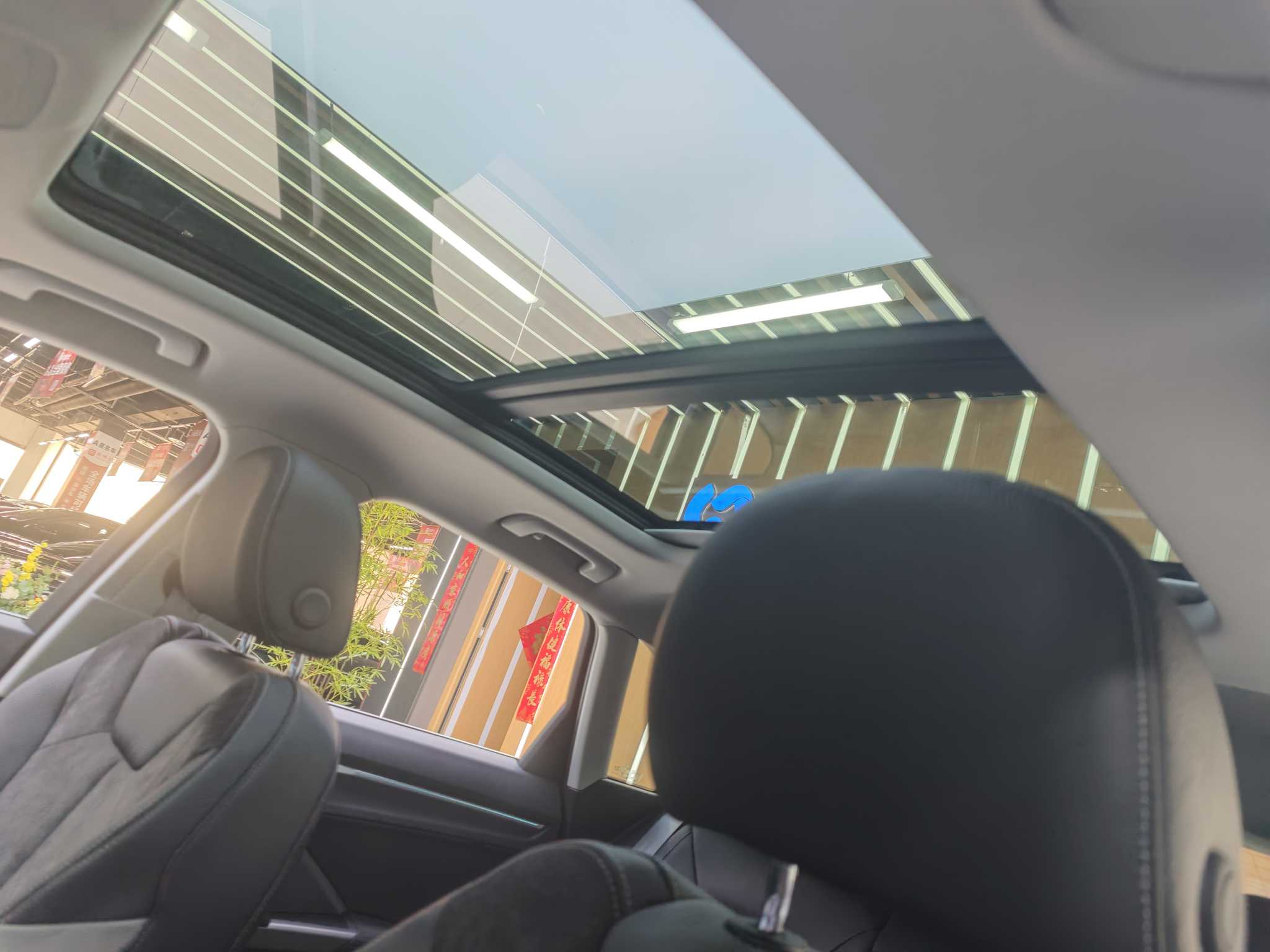 Audi Q3 2019 #11 Audi Q3 2019 car image #11