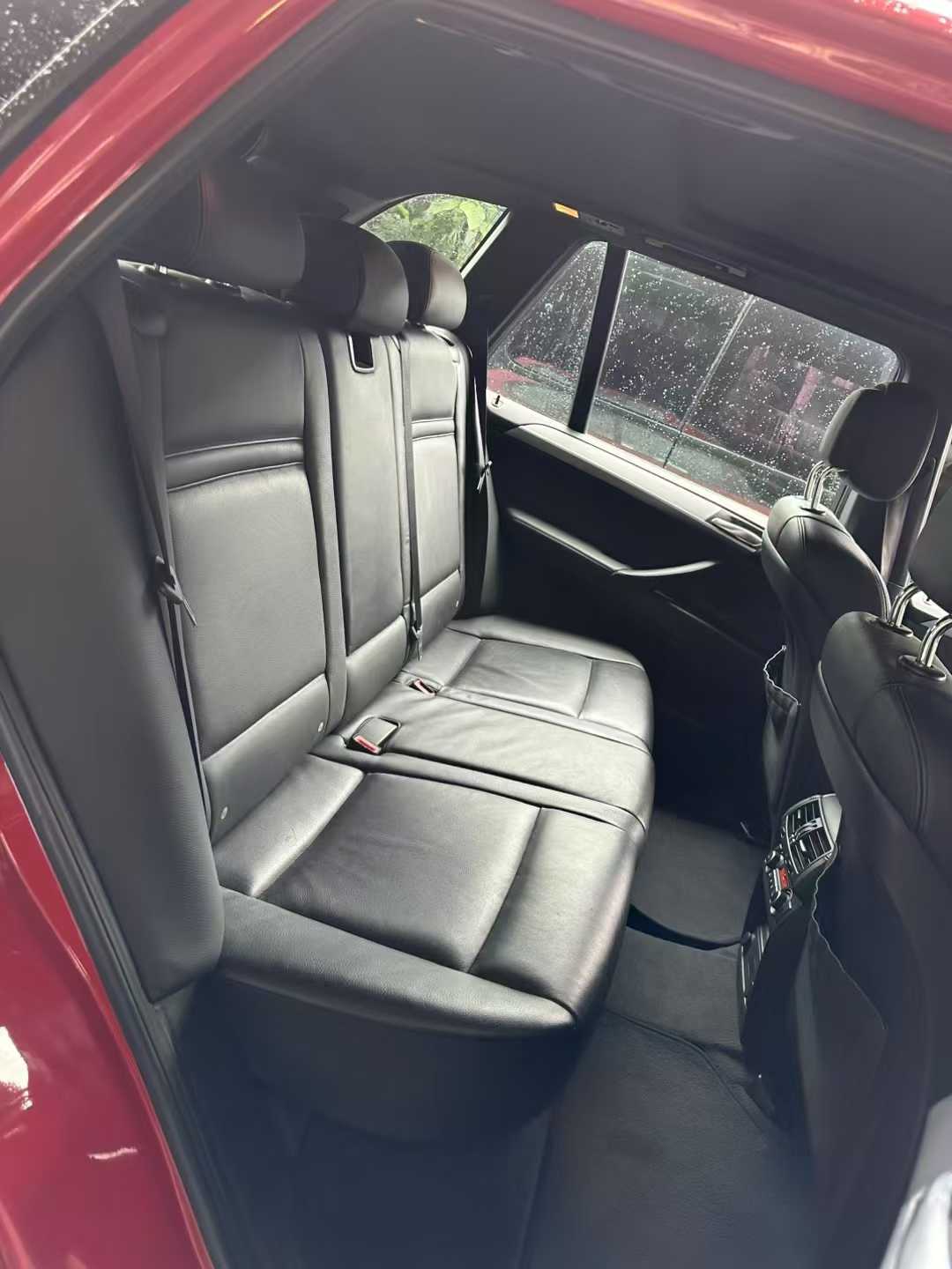 BMW X5 M 2011 car image #11