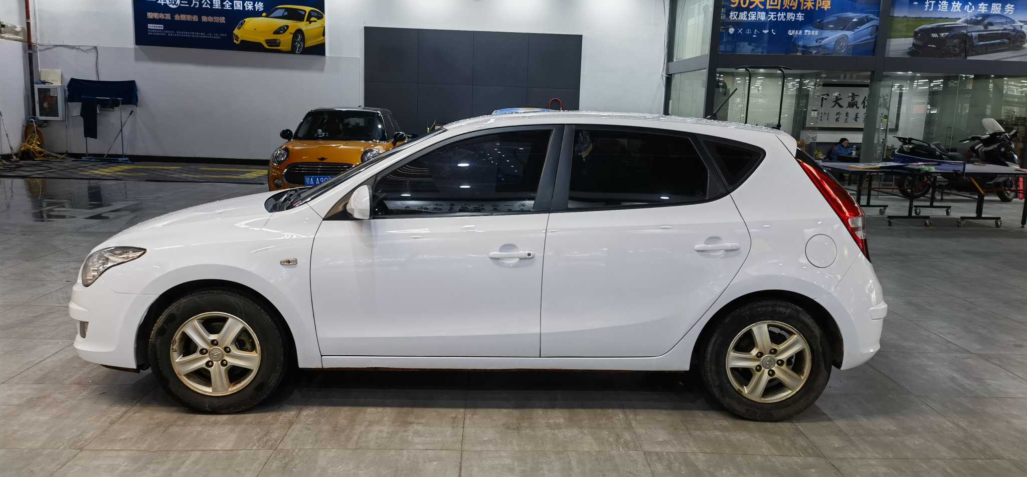 Hyundai i30 2011 #11 Hyundai i30 2011 صورة سيارة #11