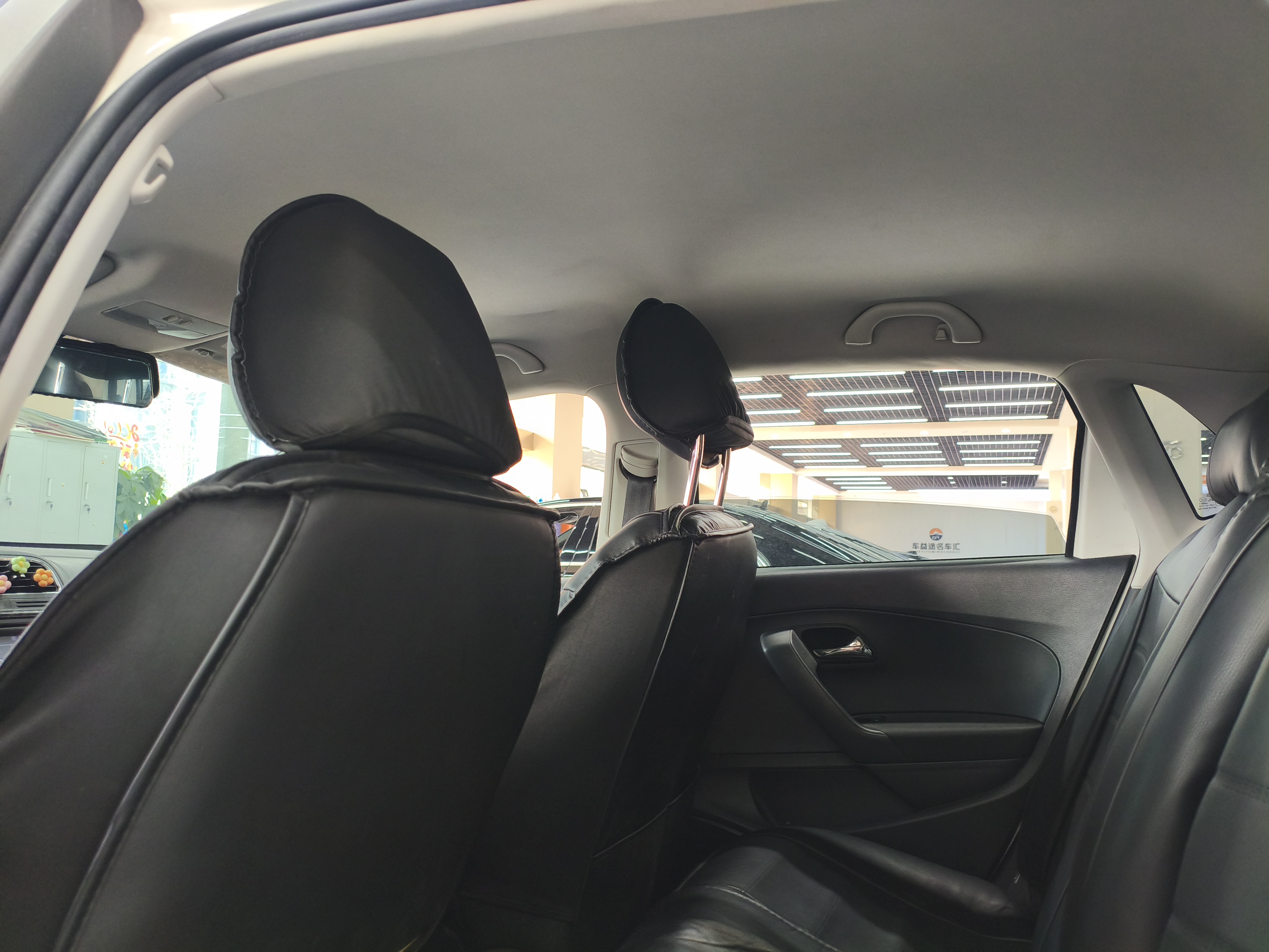 Volkswagen Polo 2015 immagine di auto #11