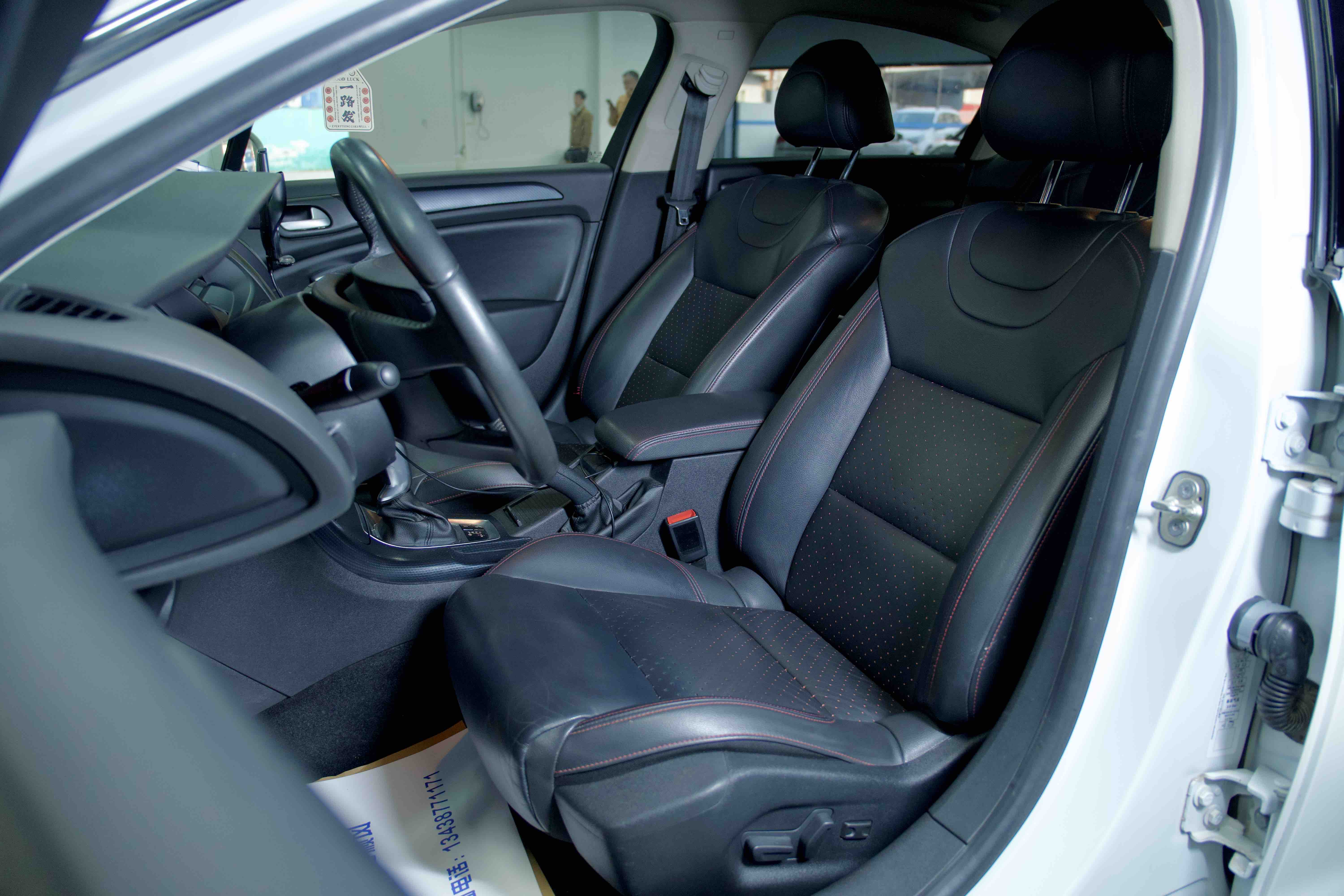 Citroen C5 2016 car image #11