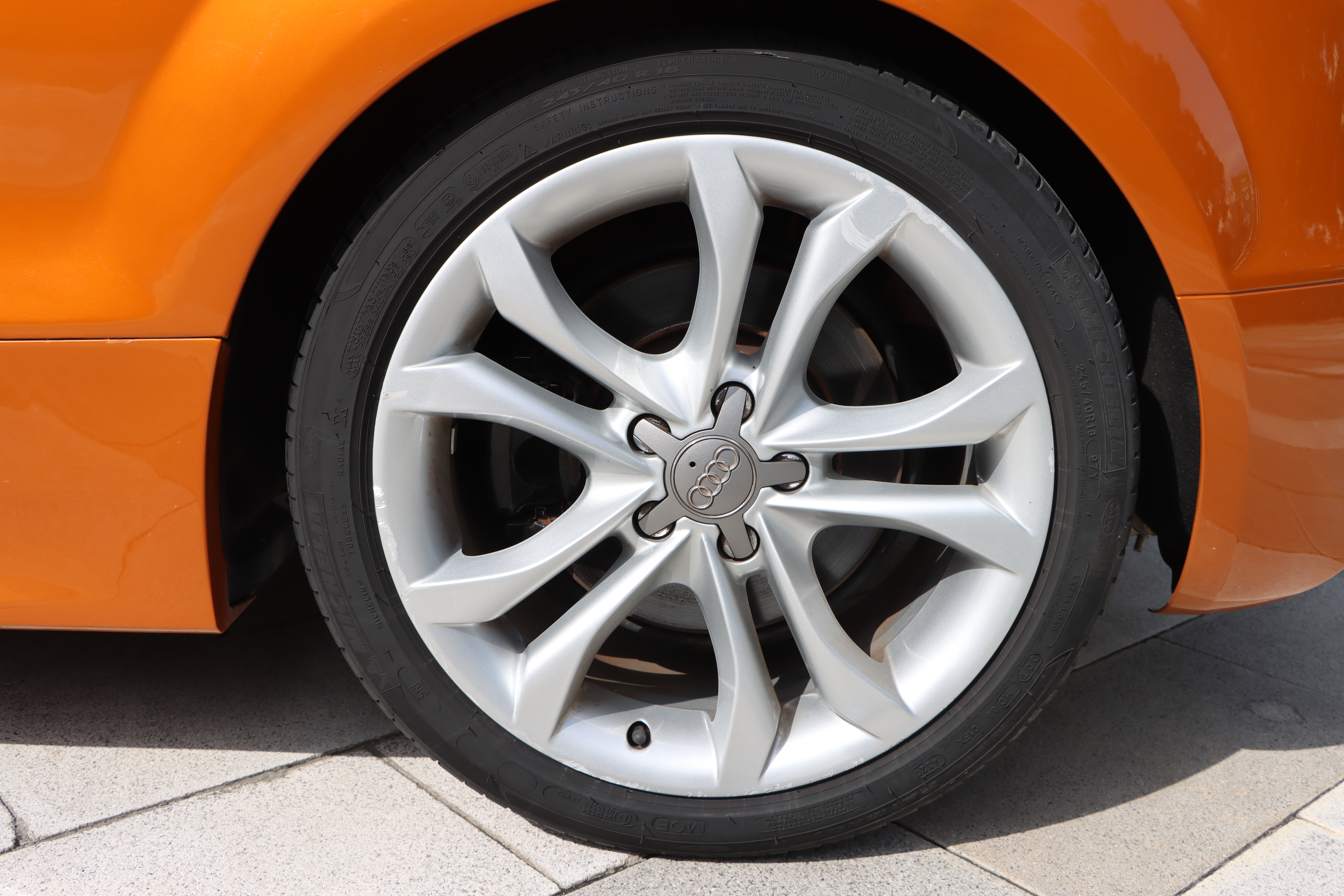 Audi TTS 2013 car image #11