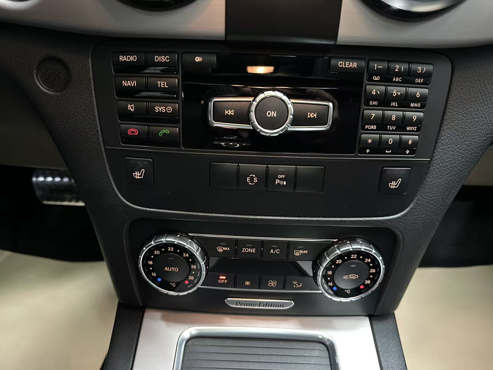 Mercedes-Benz GLK Class 2015 car image #11