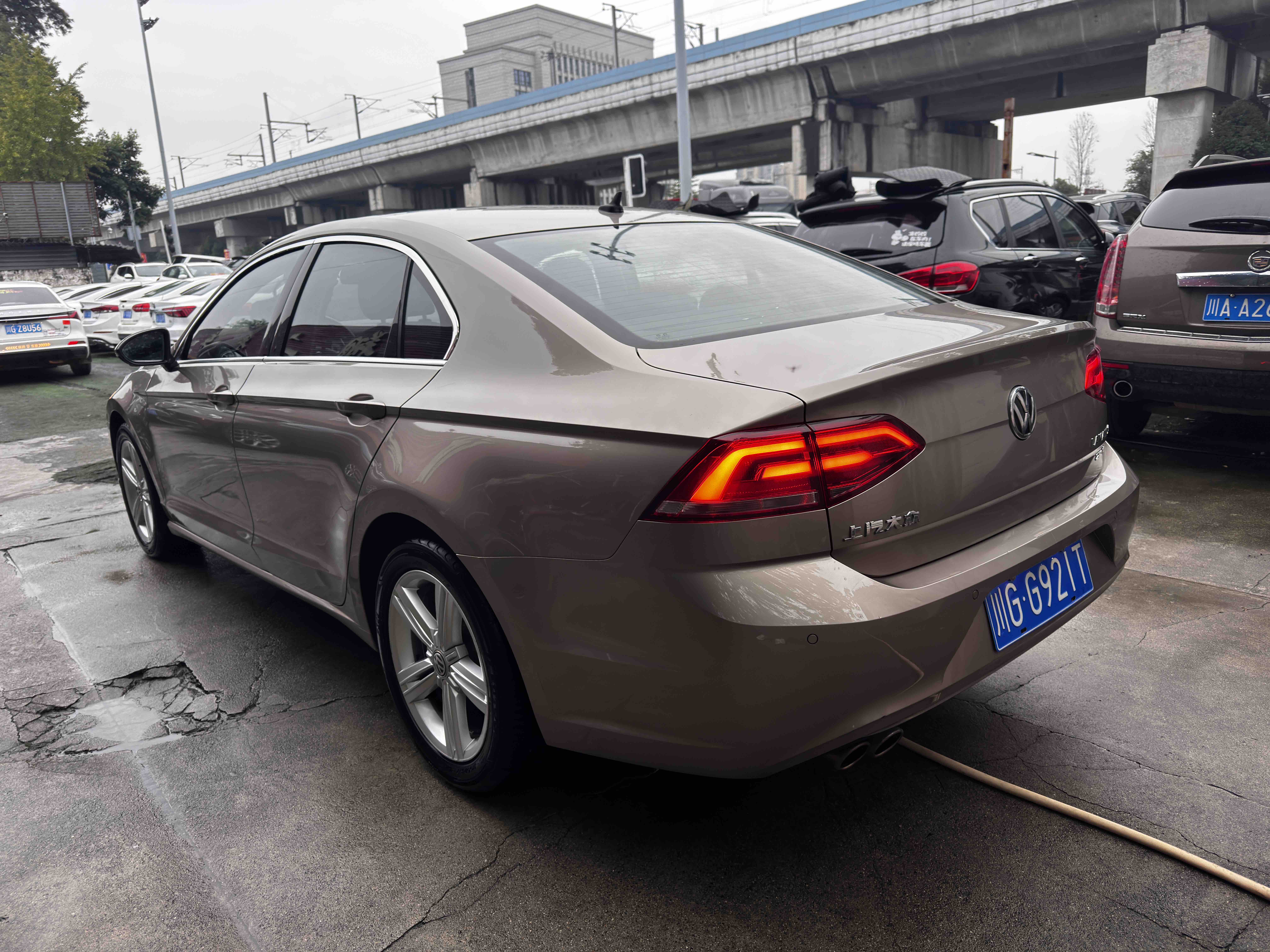 Volkswagen Lamando 2016 immagine di auto #11