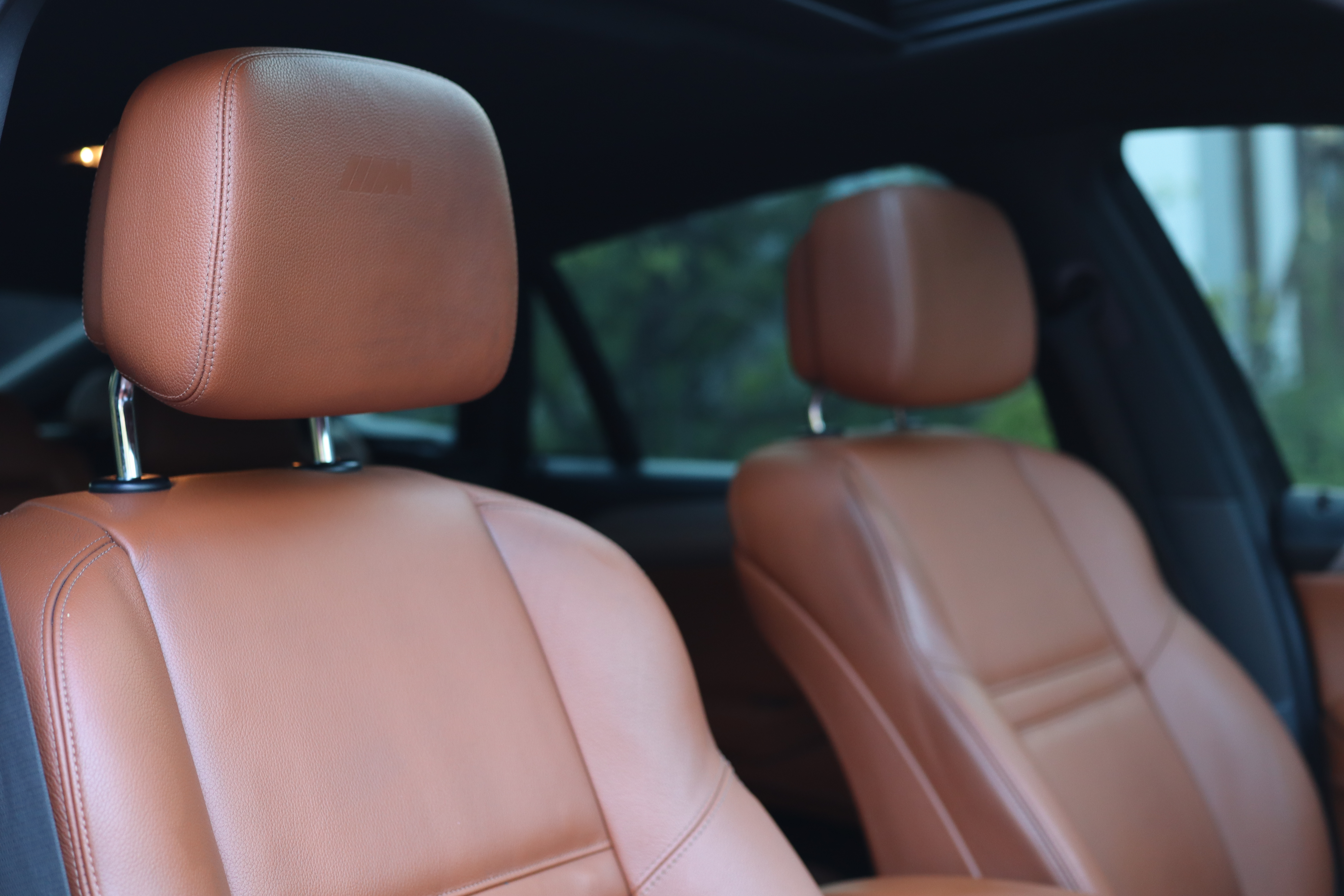 BMW X6 2012 car image #11