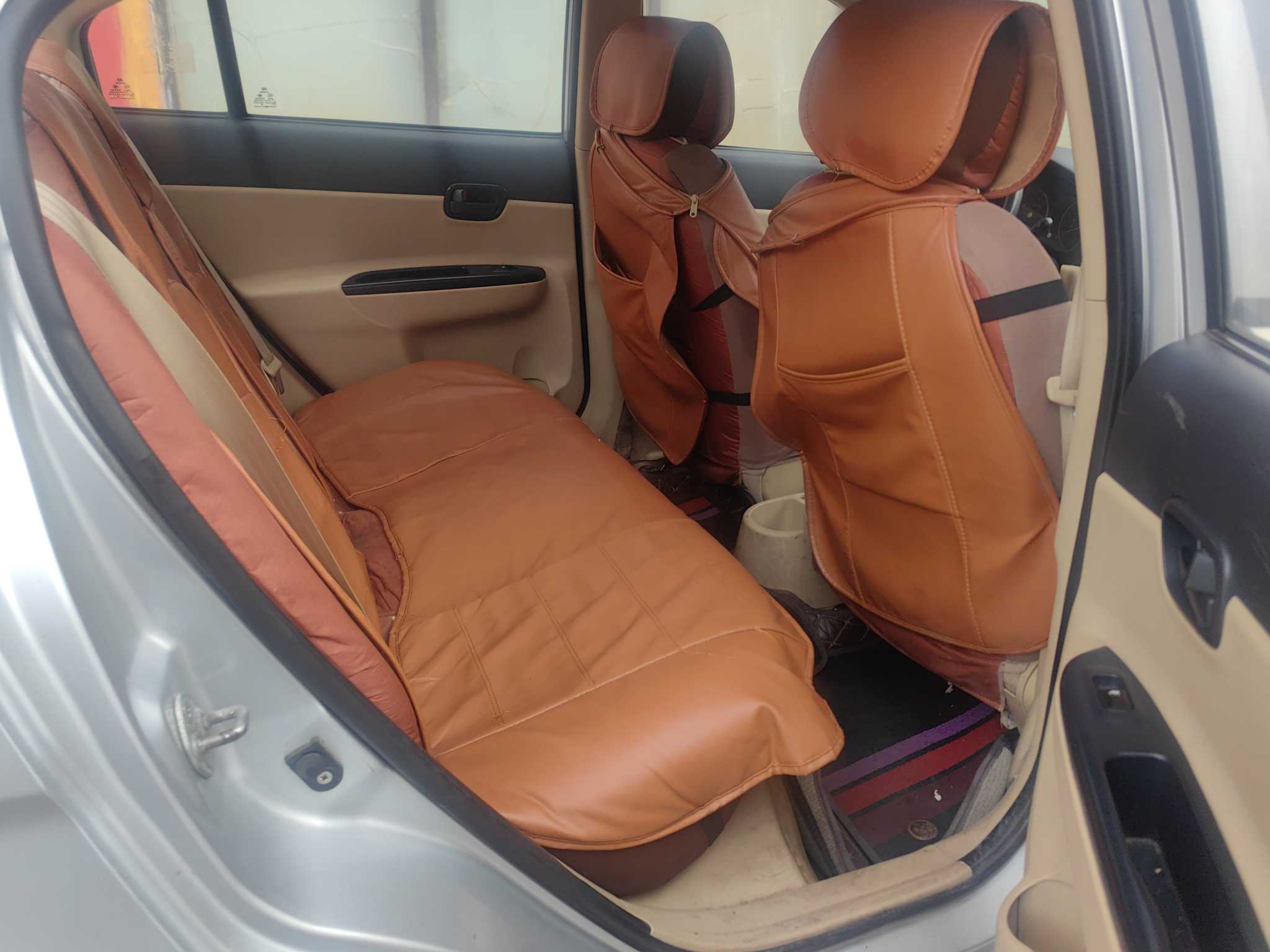 Hyundai Accent 2010 car image #11