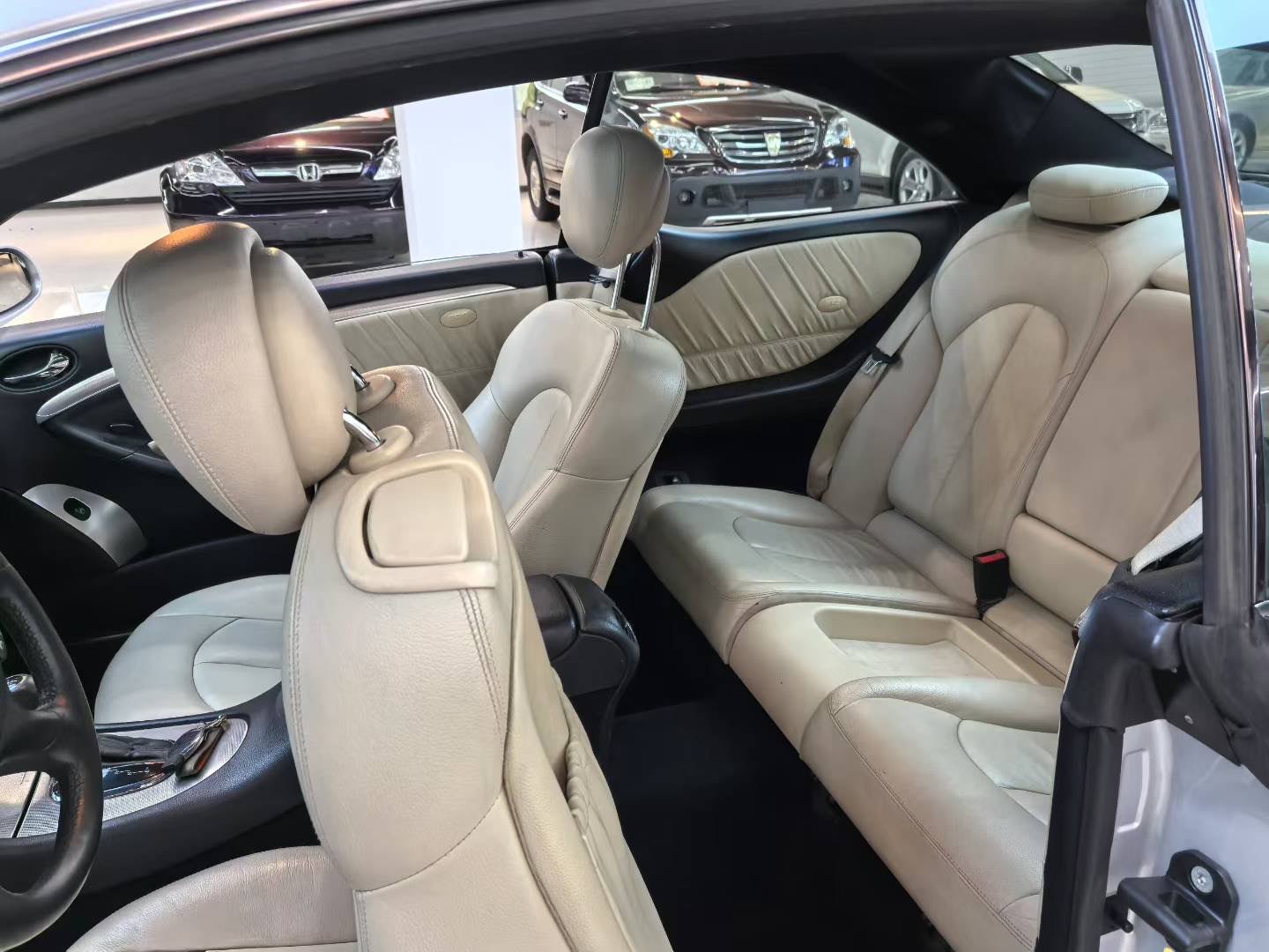 Mercedes-Benz CLK Class 2007 #11 Mercedes-Benz CLK Class 2007 car image #11