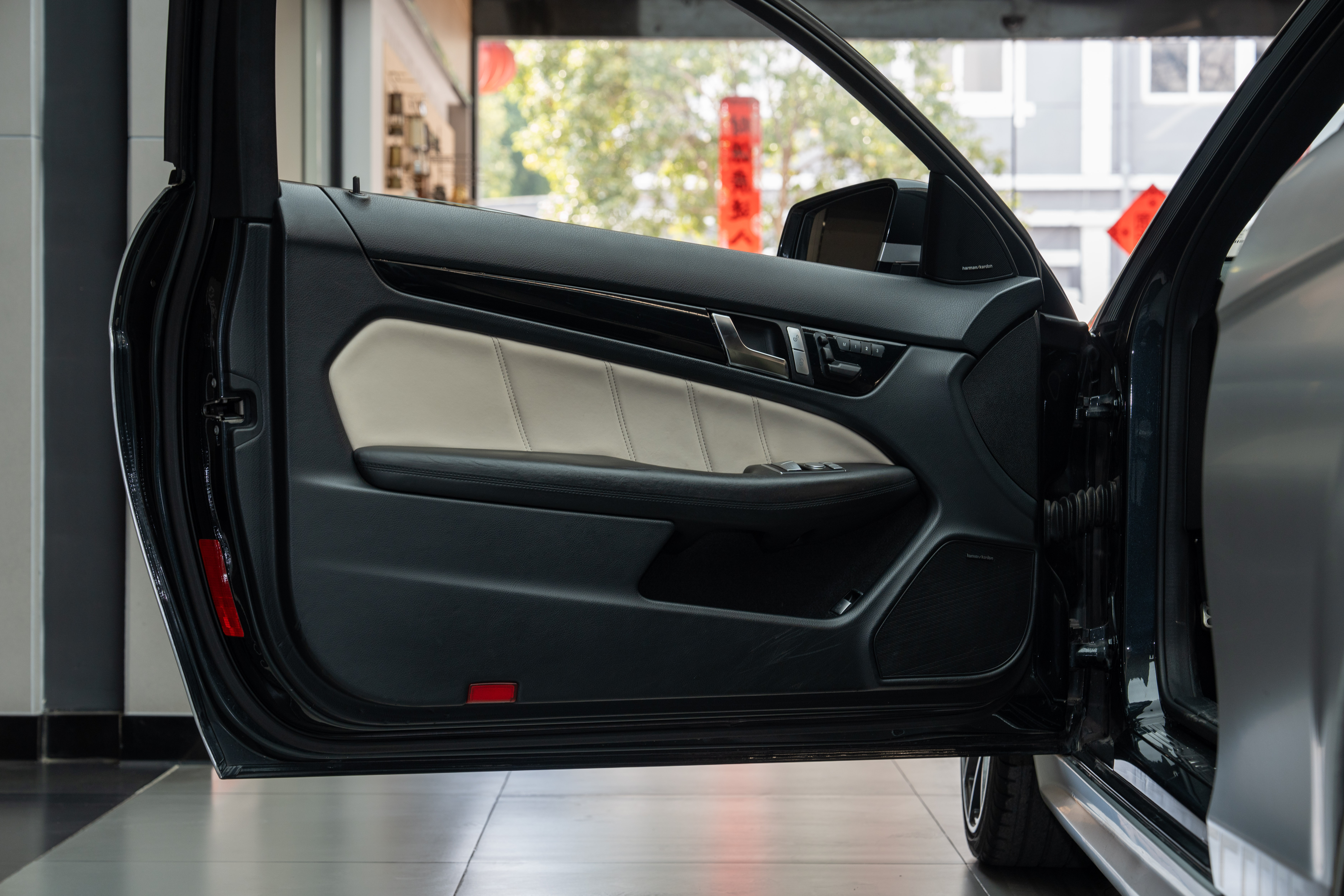 Mercedes-Benz C AMG 2013 immagine di auto #11