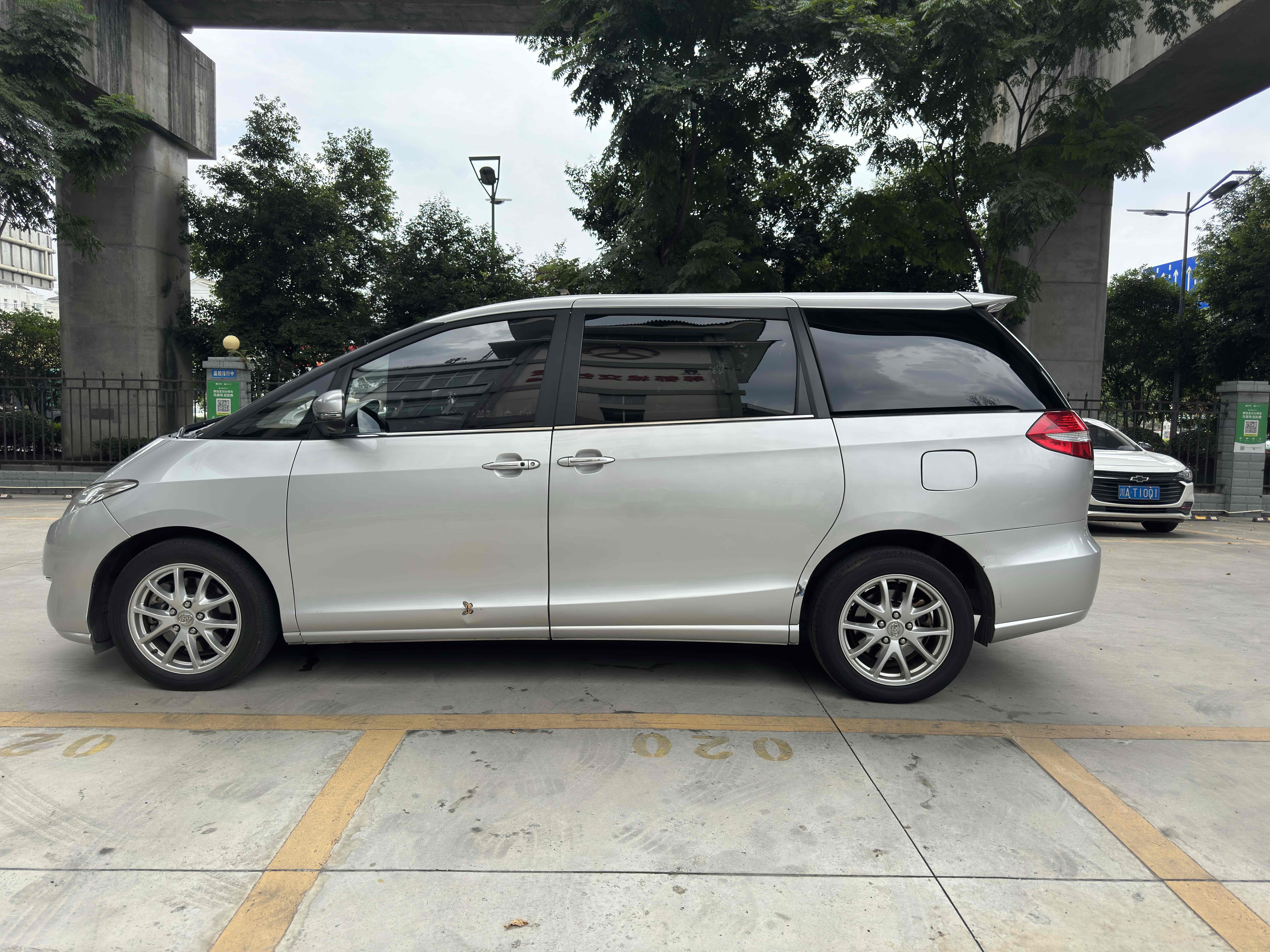 BYD M6 2017 #11 BYD M6 2017 صورة سيارة #11