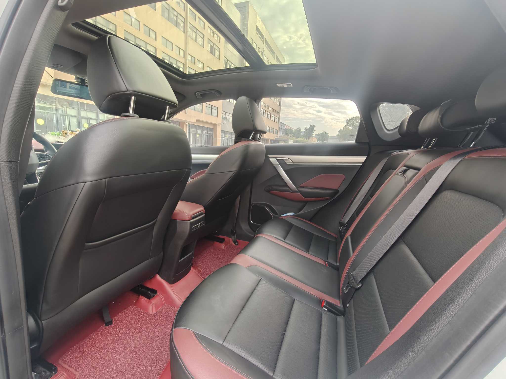 GEELY Coolray 2022 #11 GEELY Coolray 2022 car image #11