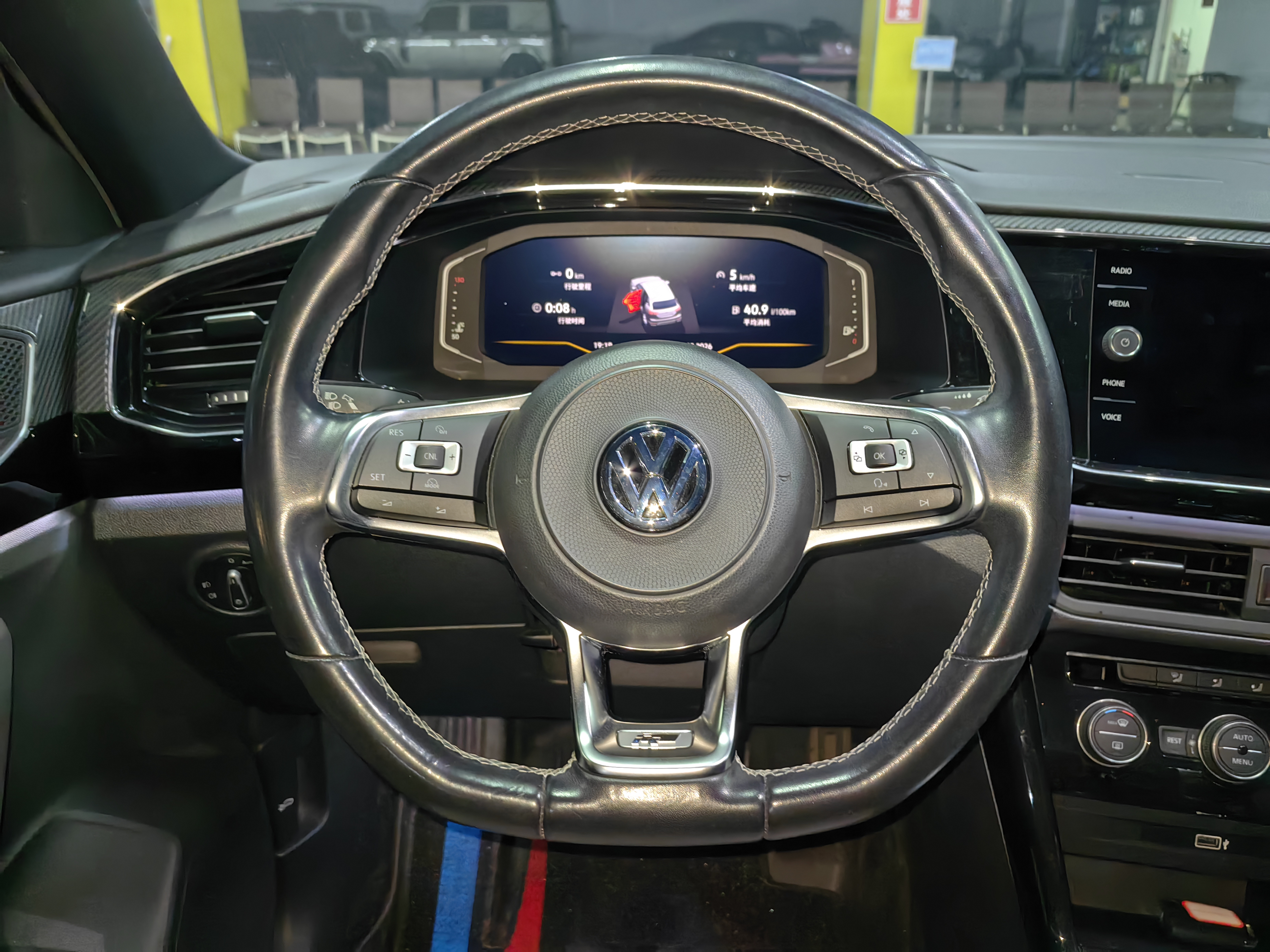 Volkswagen Tayron 2019 car image #11