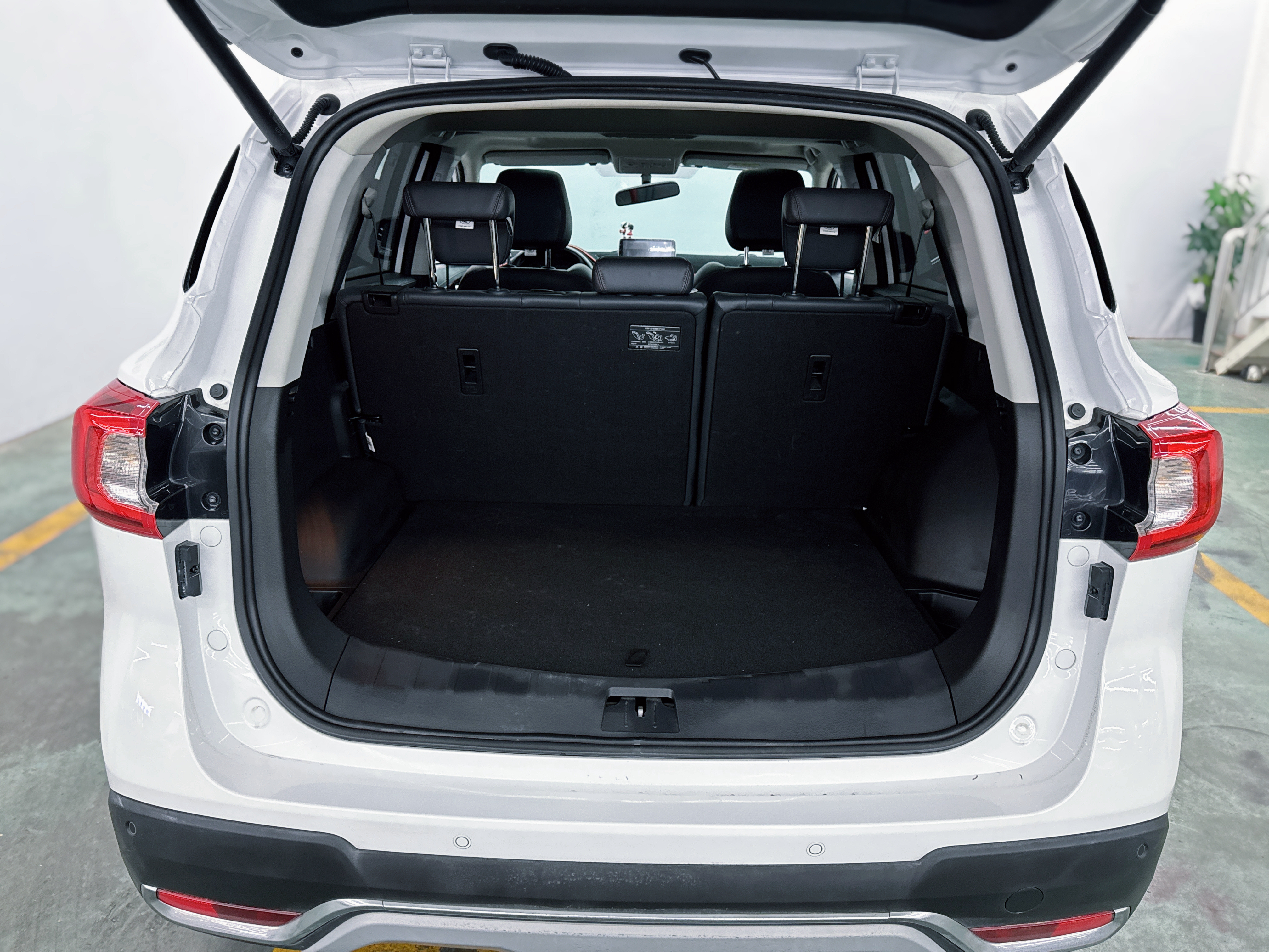 Forthing T5 2022 imagem de carro #11