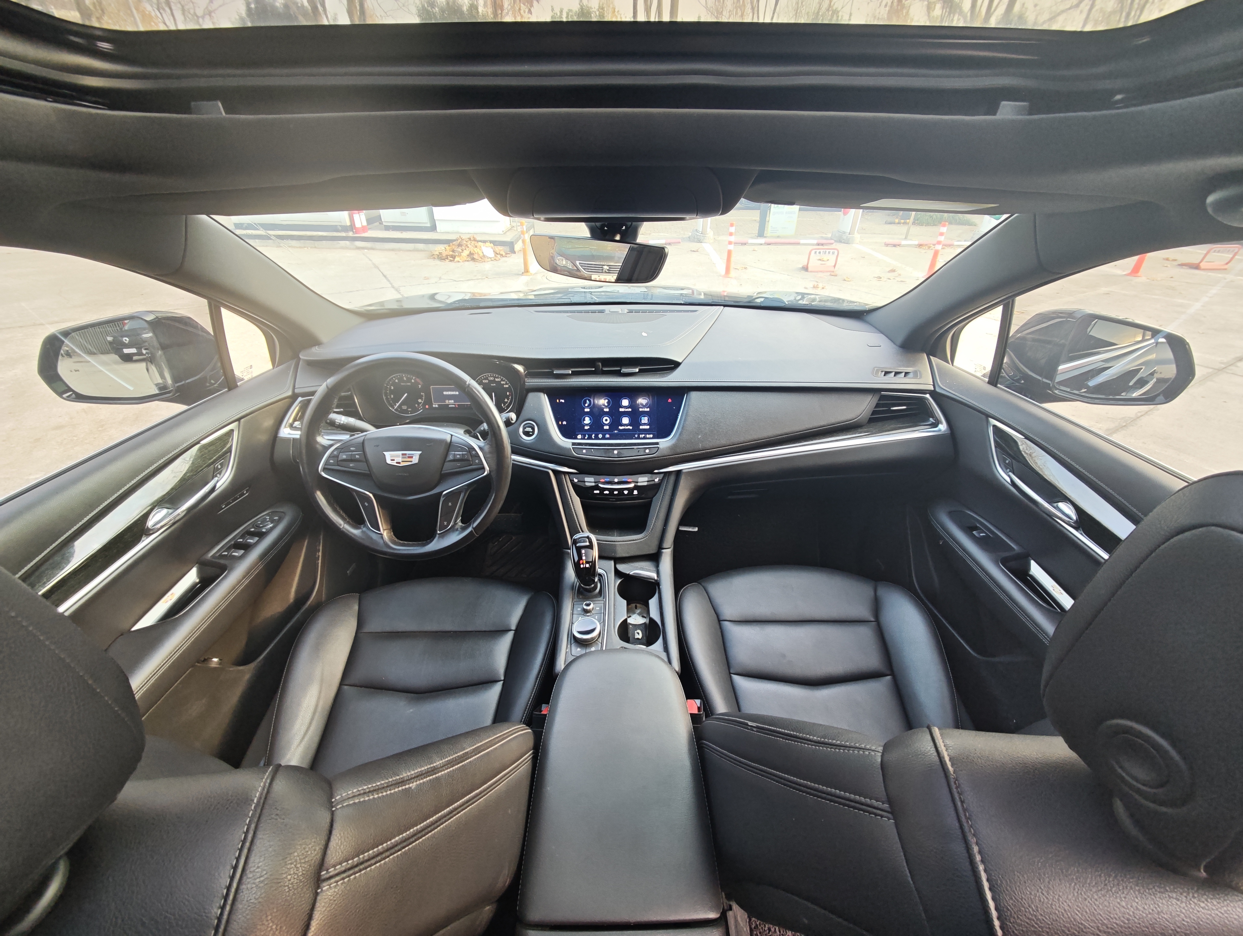 2020 car image #11