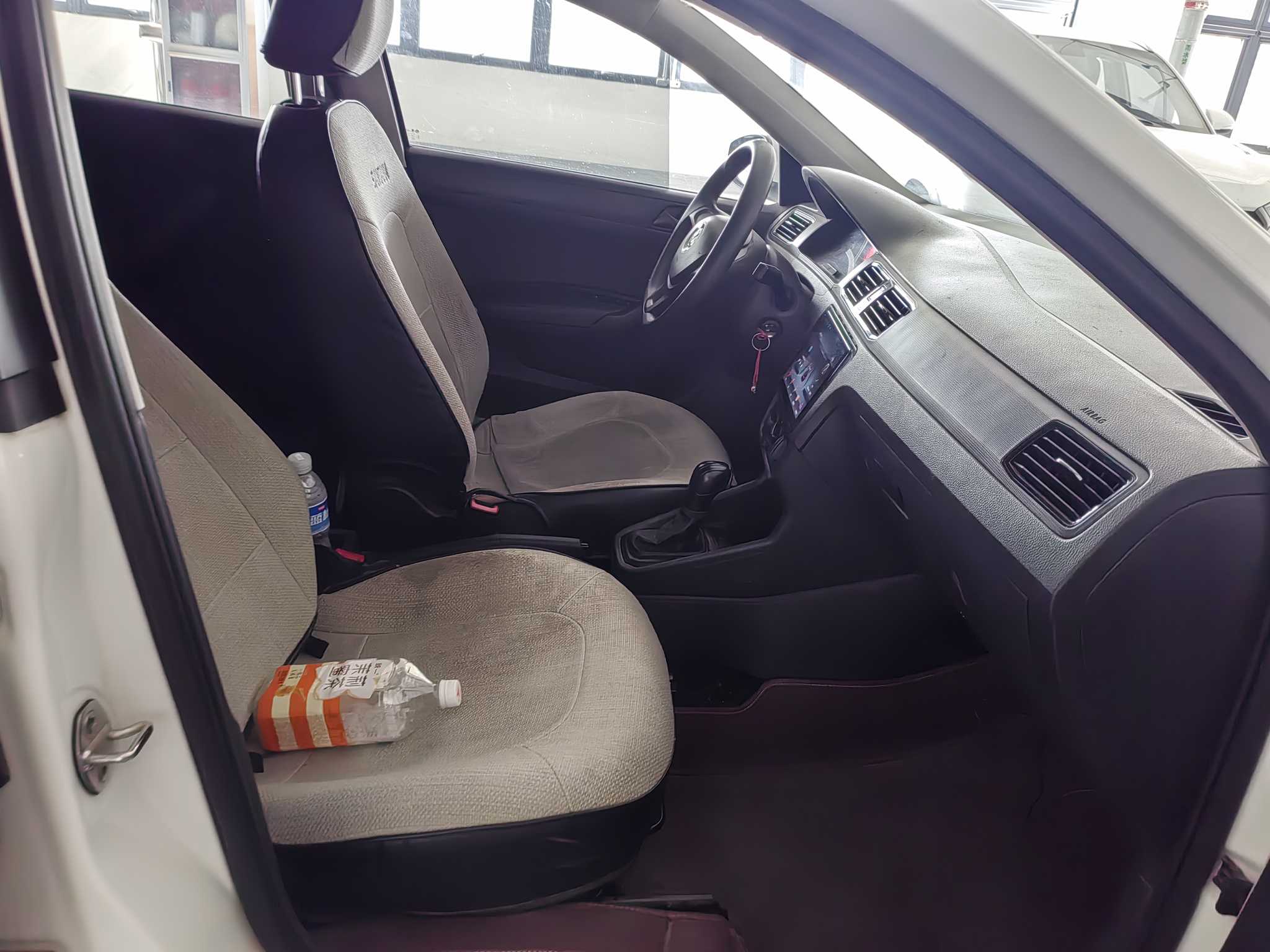 Santana 2019 #11 Santana 2019 car image #11