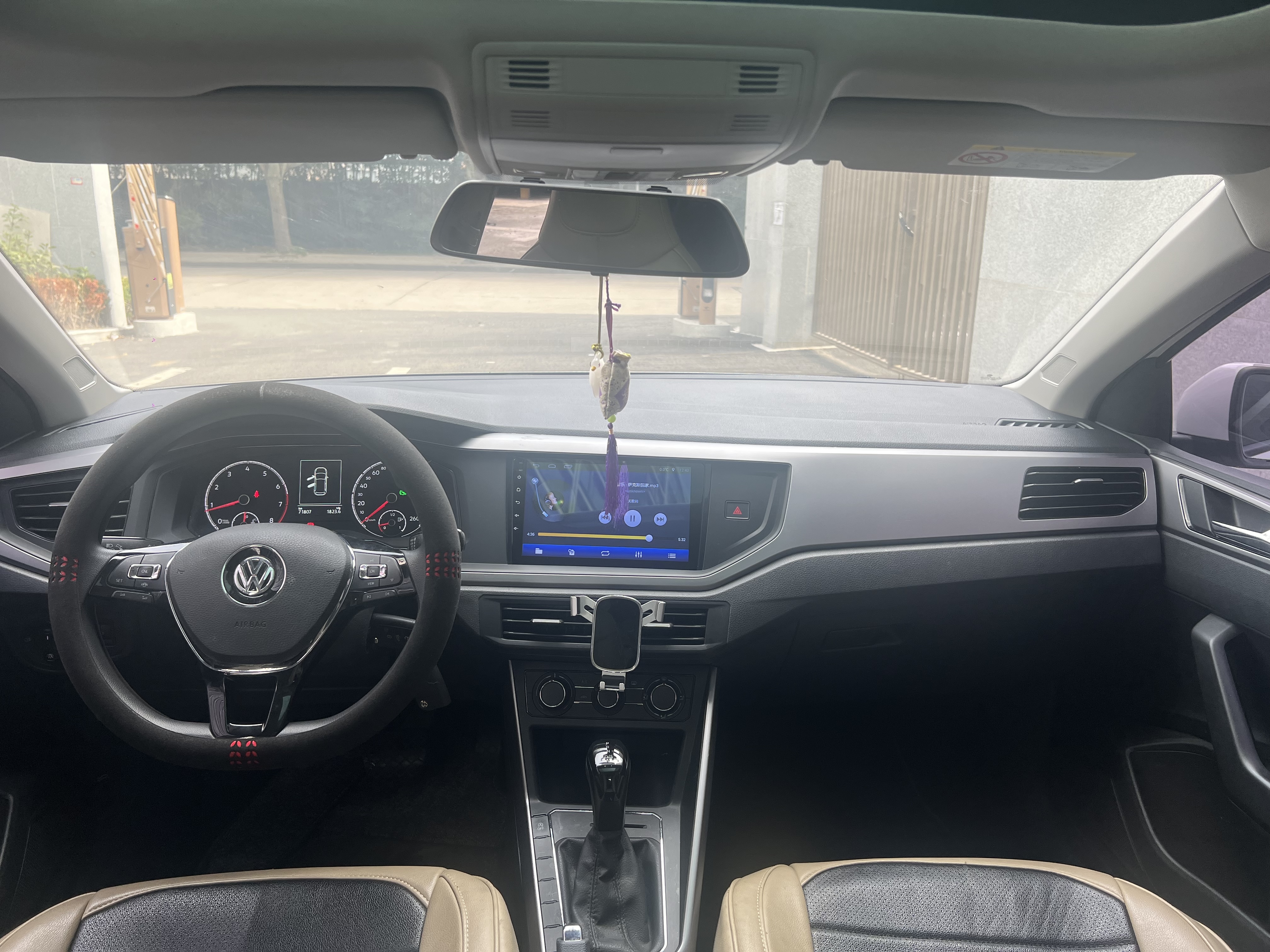 Volkswagen Polo 2019 #11 Volkswagen Polo 2019 car image #11
